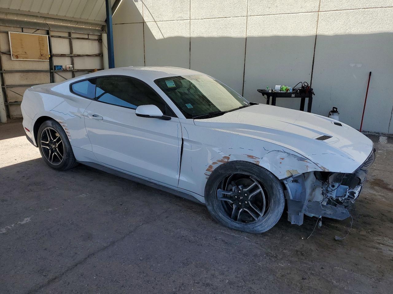 2020 Ford Mustang White vin: 1FA6P8TH7L5132210