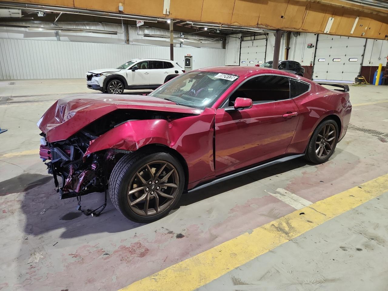 2025 Ford Mustang Красный vin: 1FA6P8TH7S5109153 Damage: Left Front Fender, Severe Damage, Replacement Required