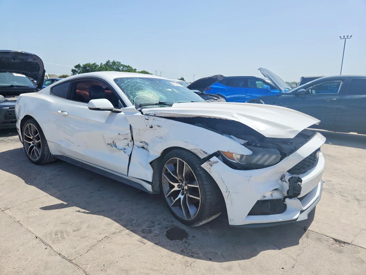 2015 Ford Mustang White vin: 1FA6P8TH8F5354906