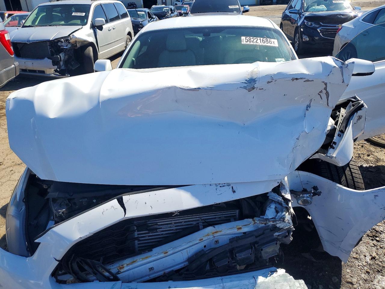 2015 Ford Mustang White vin: 1FA6P8TH8F5362195