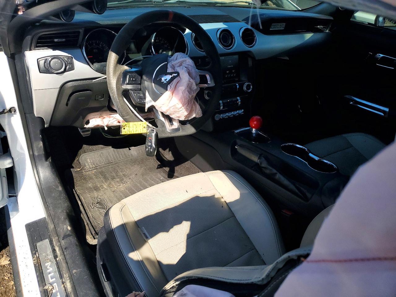 2015 Ford Mustang White vin: 1FA6P8TH8F5362195