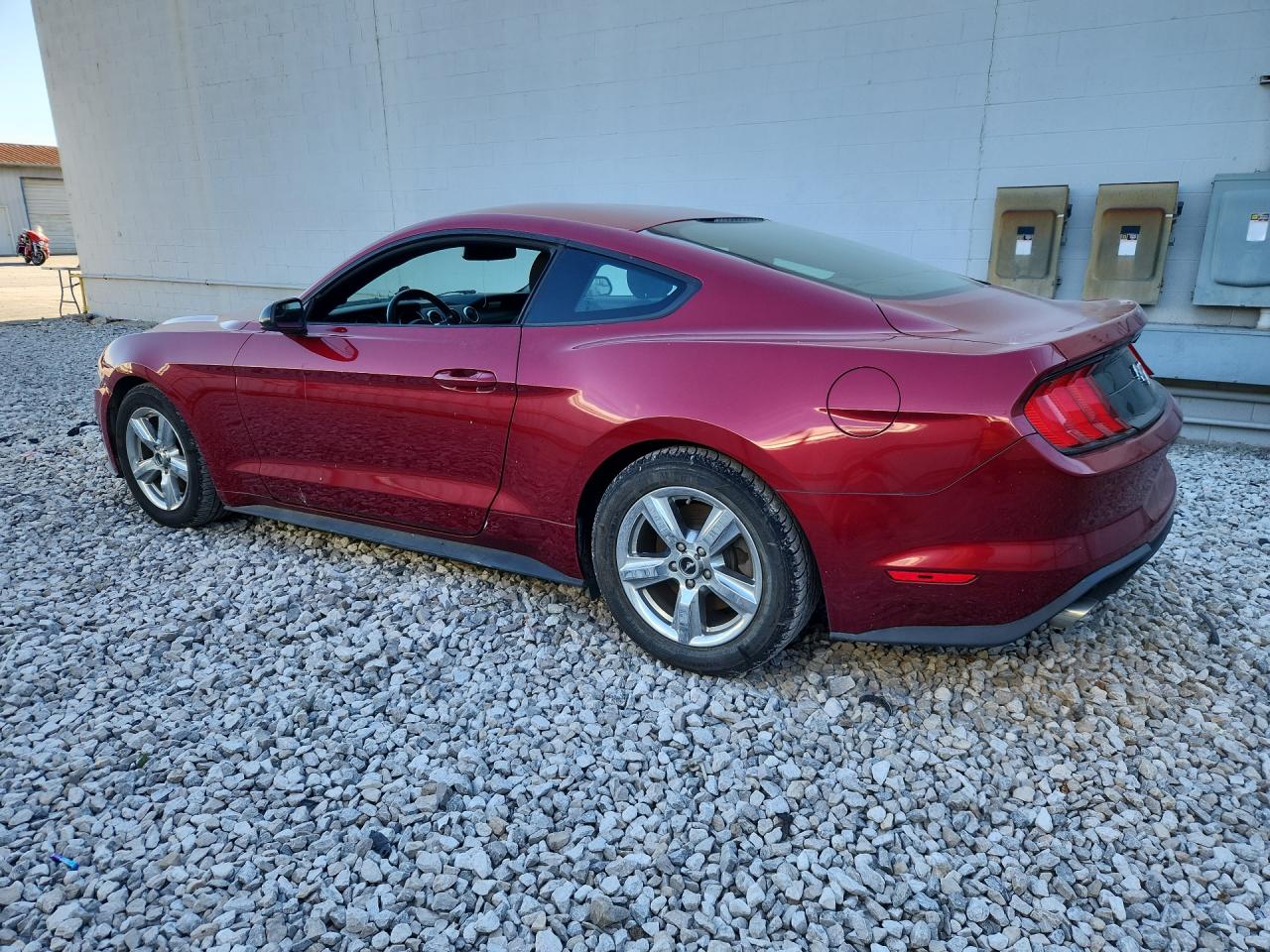 2018 Ford Mustang Red vin: 1FA6P8TH8J5158733 Damage: Left Qtr Panel, Dent(S) W/ Paint Dmg, 1/8 To 1/2 Inch