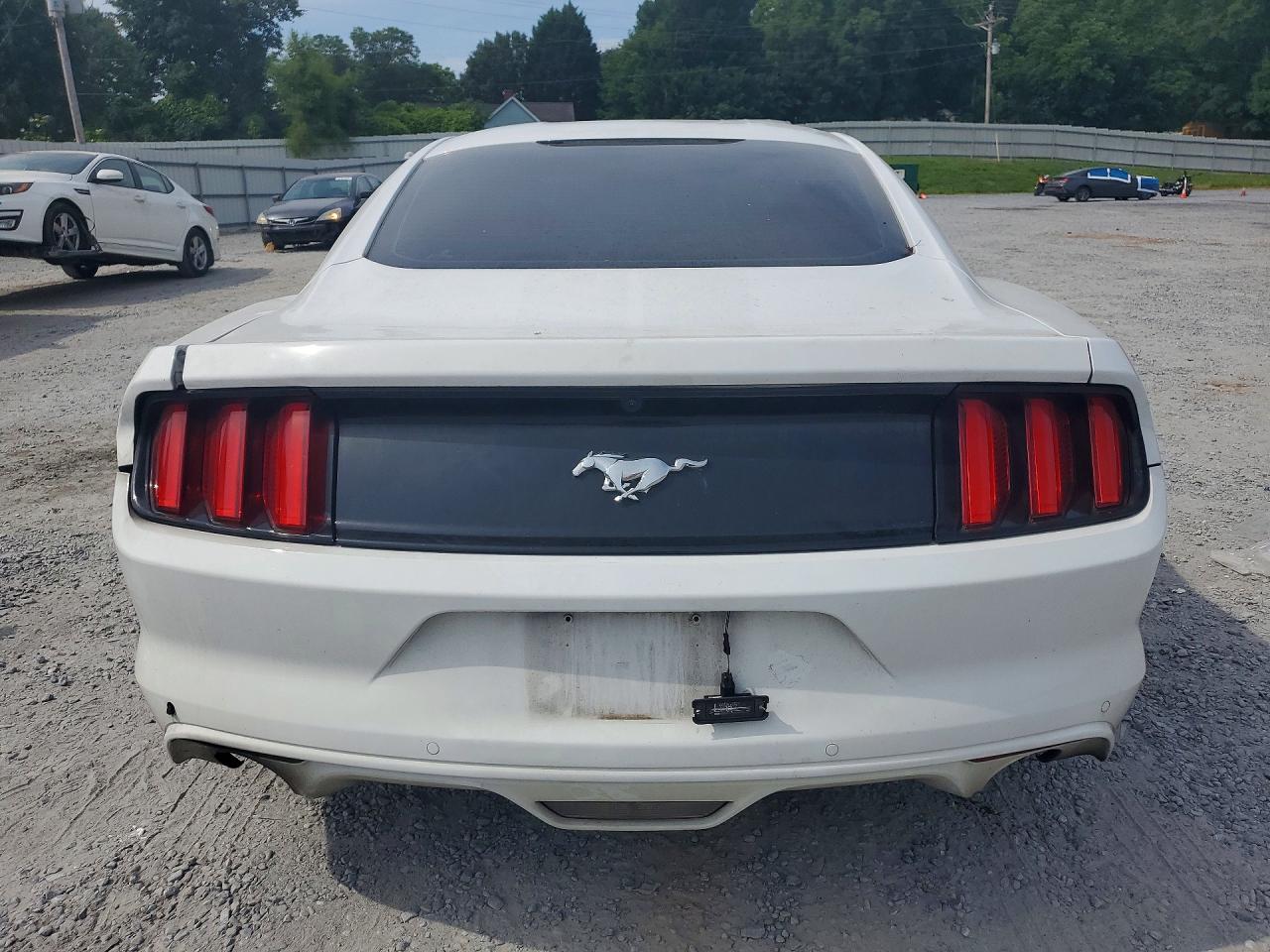 2015 Ford Mustang White vin: 1FA6P8TH9F5341646
