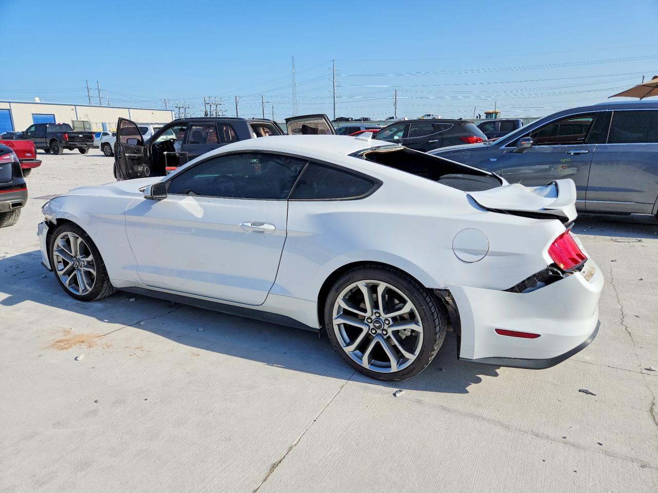 2022 Ford Mustang White vin: 1FA6P8TH9N5130607