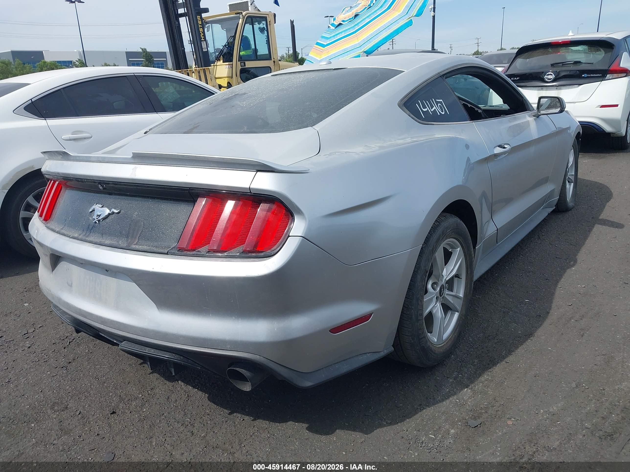2015 Ford Mustang Ecoboost Серебряный vin: 1FA6P8THXF5343552