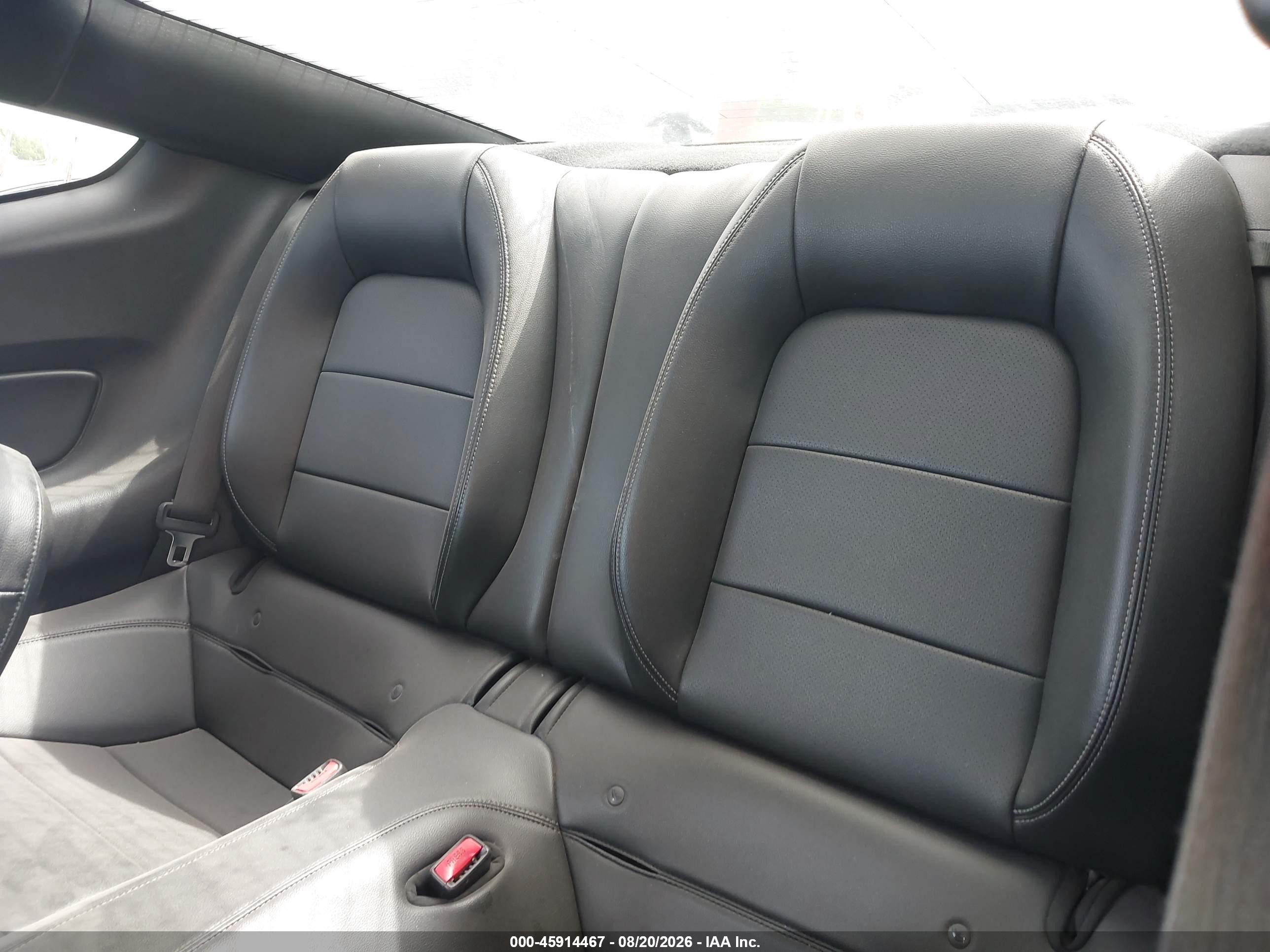 2015 Ford Mustang Ecoboost Серебряный vin: 1FA6P8THXF5343552