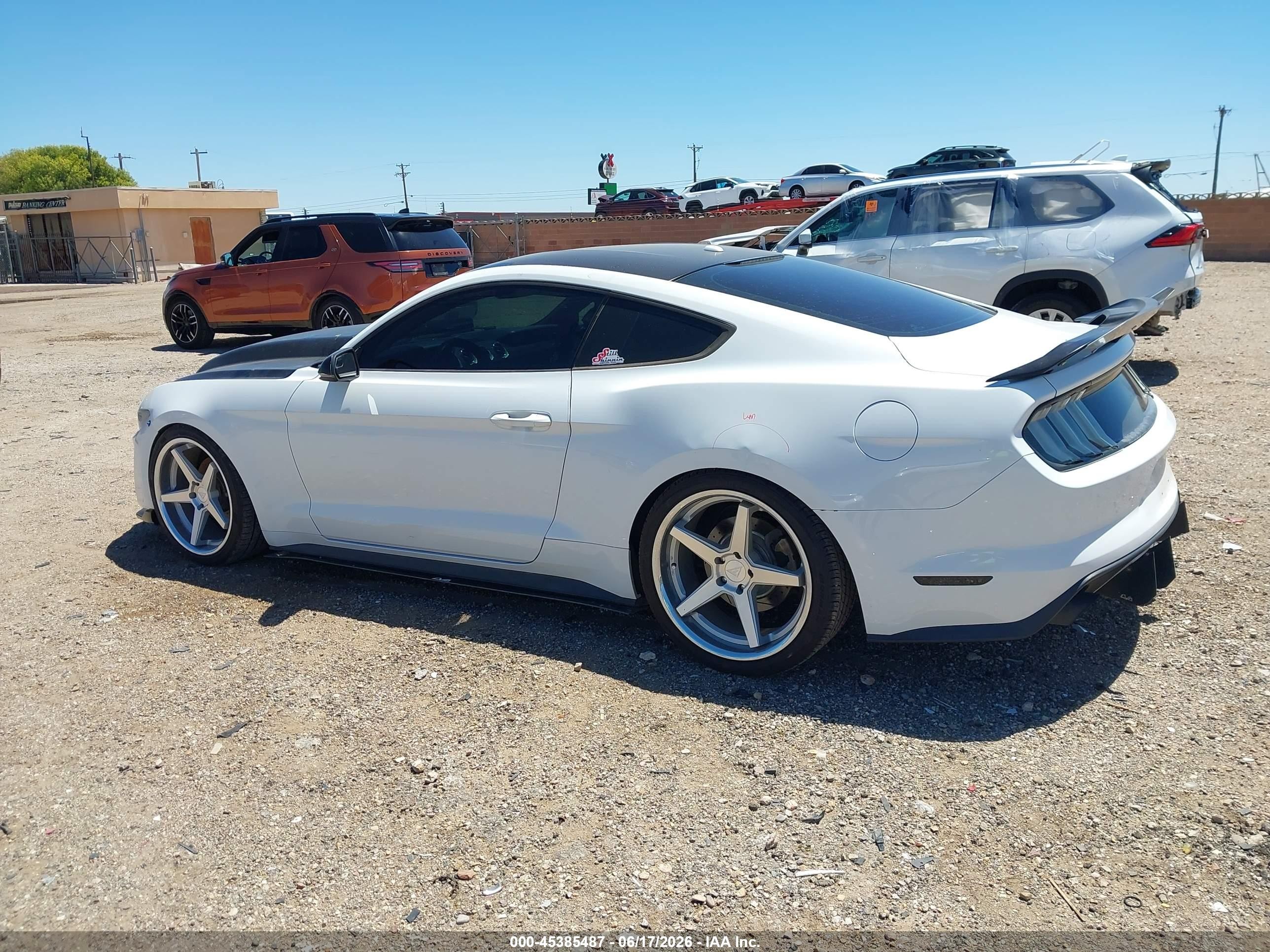 2015 Ford Mustang Ecoboost Белый vin: 1FA6P8THXF5359766