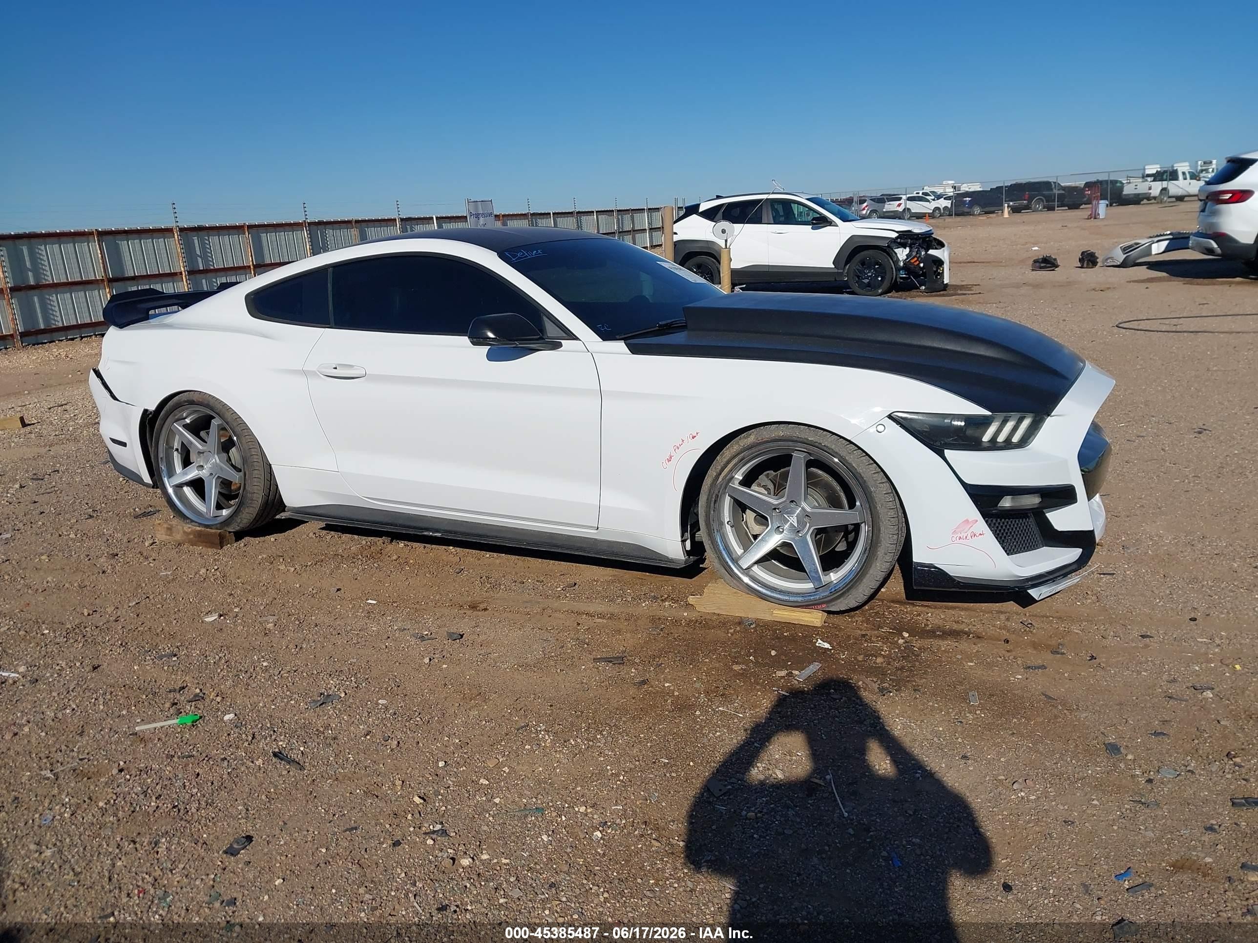 2015 Ford Mustang Ecoboost Белый vin: 1FA6P8THXF5359766