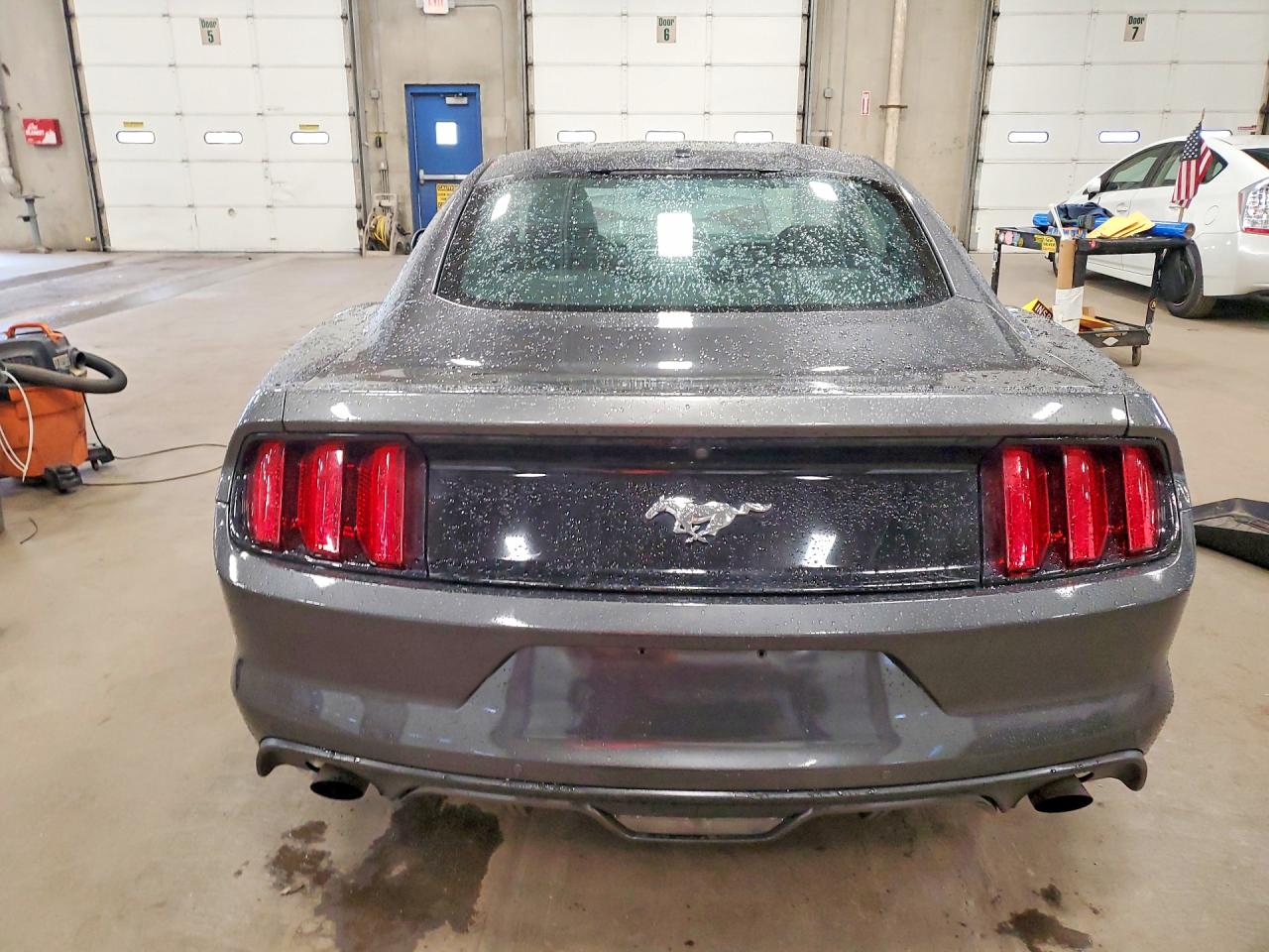 2015 Ford Mustang Gray vin: 1FA6P8THXF5367513
