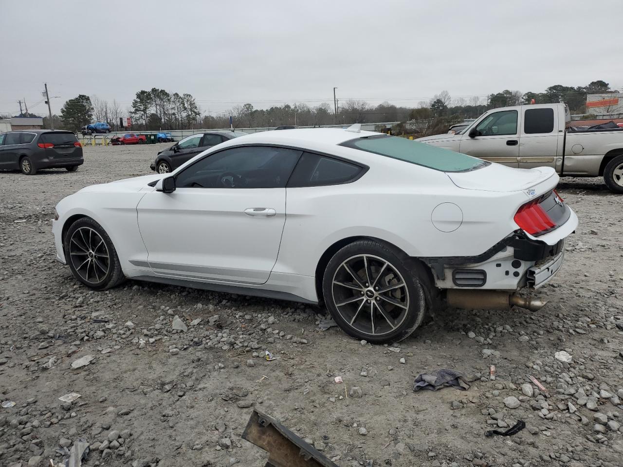 2020 Ford Mustang  White vin: 1FA6P8THXL5153634