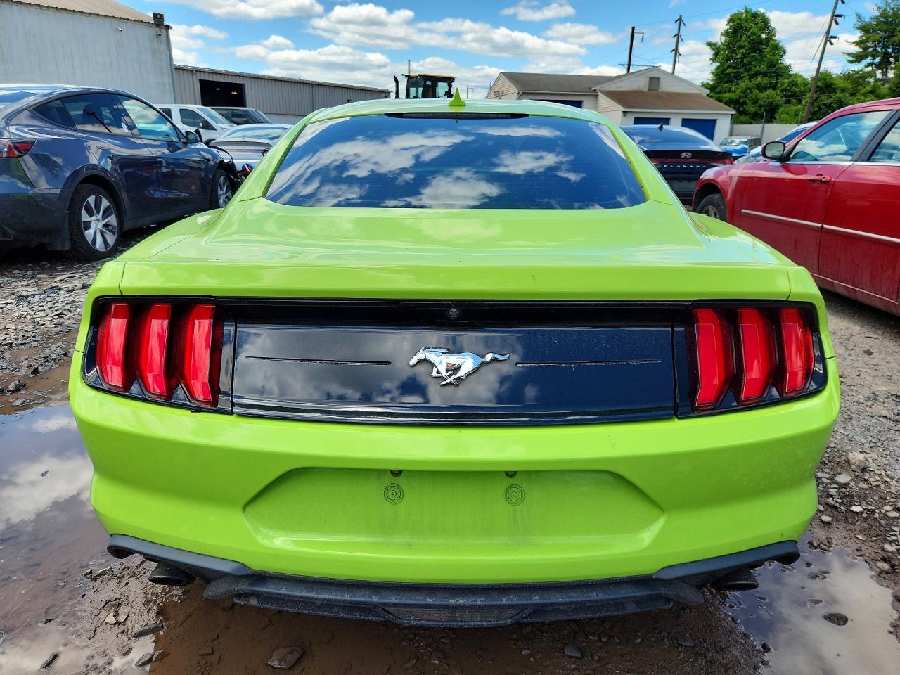 2020 Ford Mustang Green vin: 1FA6P8THXL5159255
