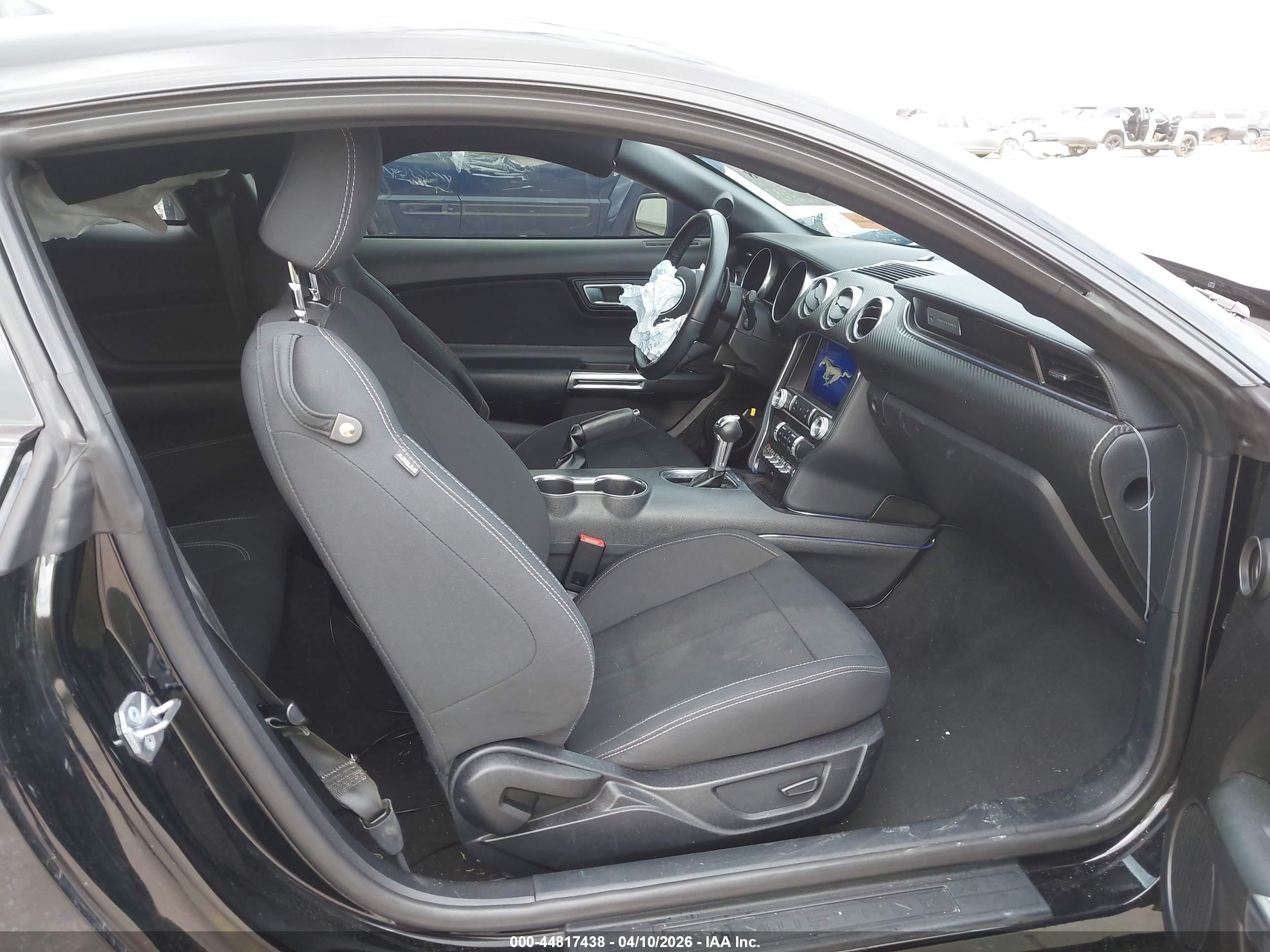 2021 Ford Mustang Ecoboost Fastback Black vin: 1FA6P8THXM5104340