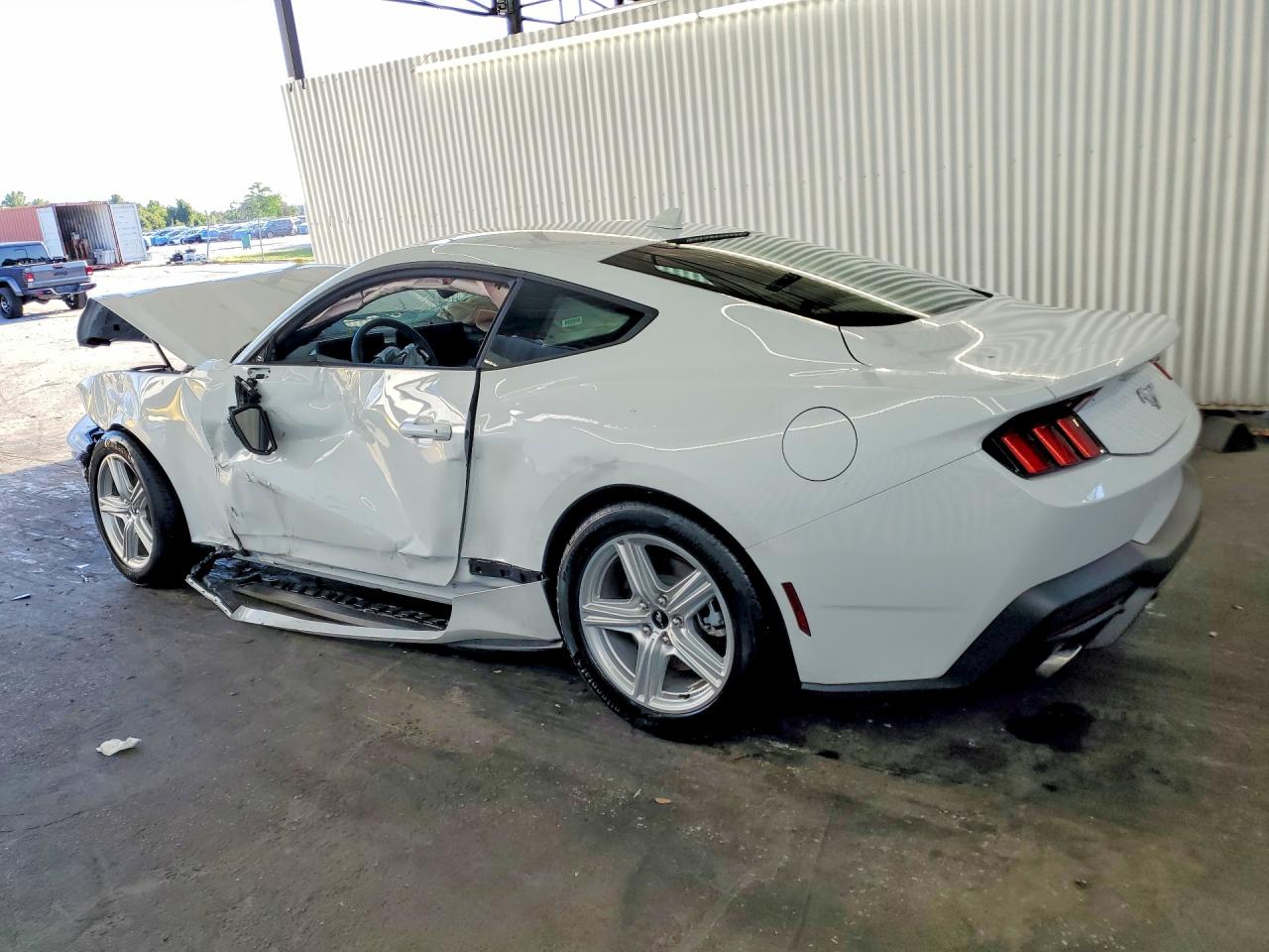 2026 Ford Mustang White vin: 1FA6P8THXT5110086