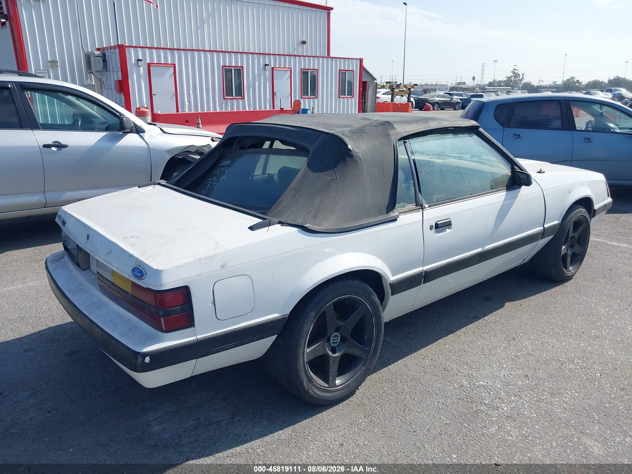 1985 Ford Mustang Lx/gt White vin: 1FABP2732FF128381