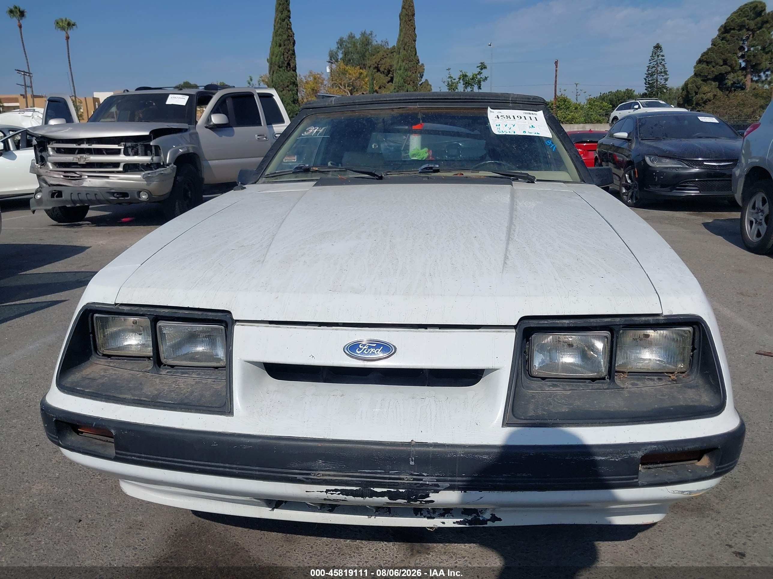 1985 Ford Mustang Lx/gt White vin: 1FABP2732FF128381