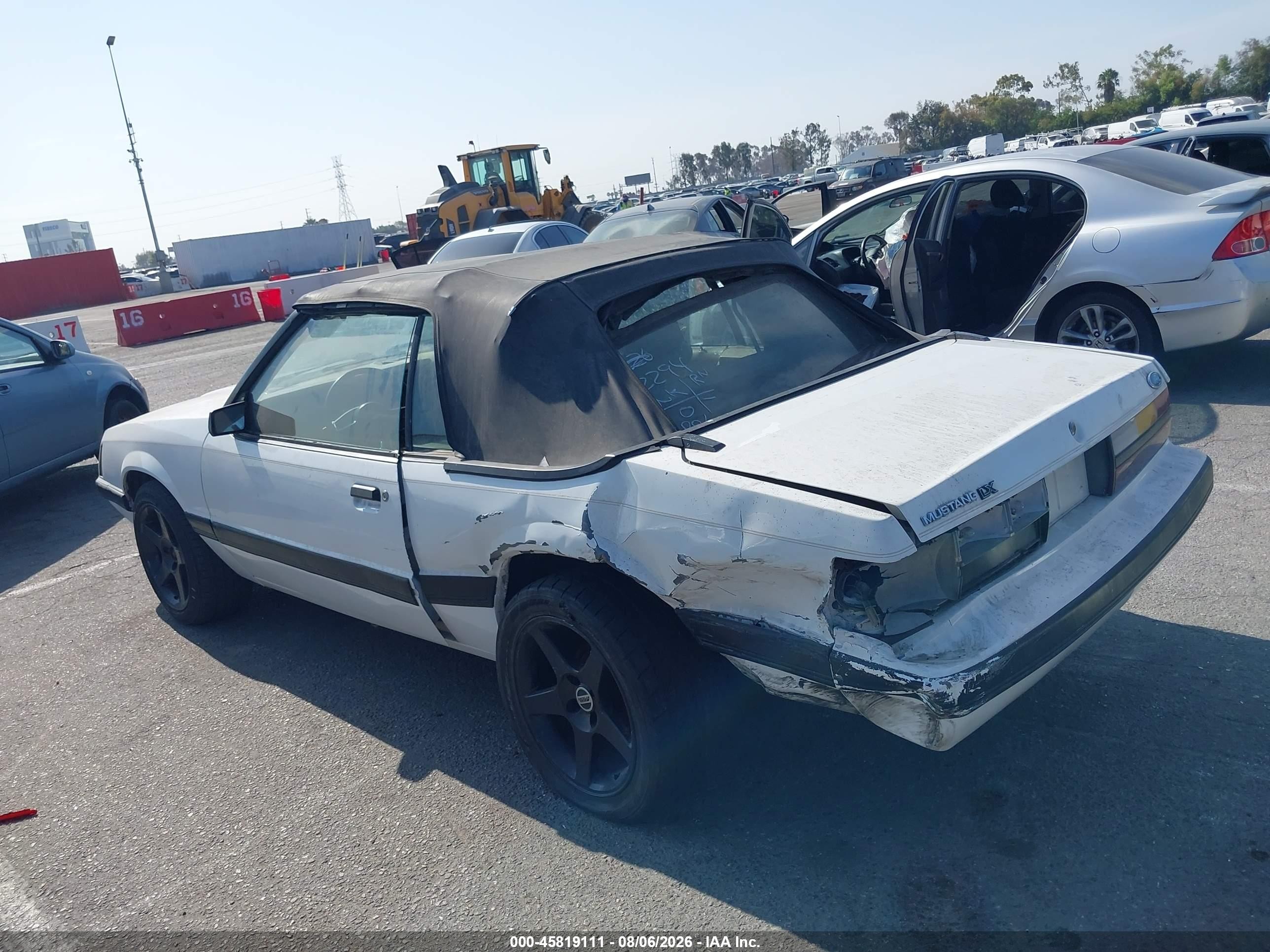 1985 Ford Mustang Lx/gt White vin: 1FABP2732FF128381