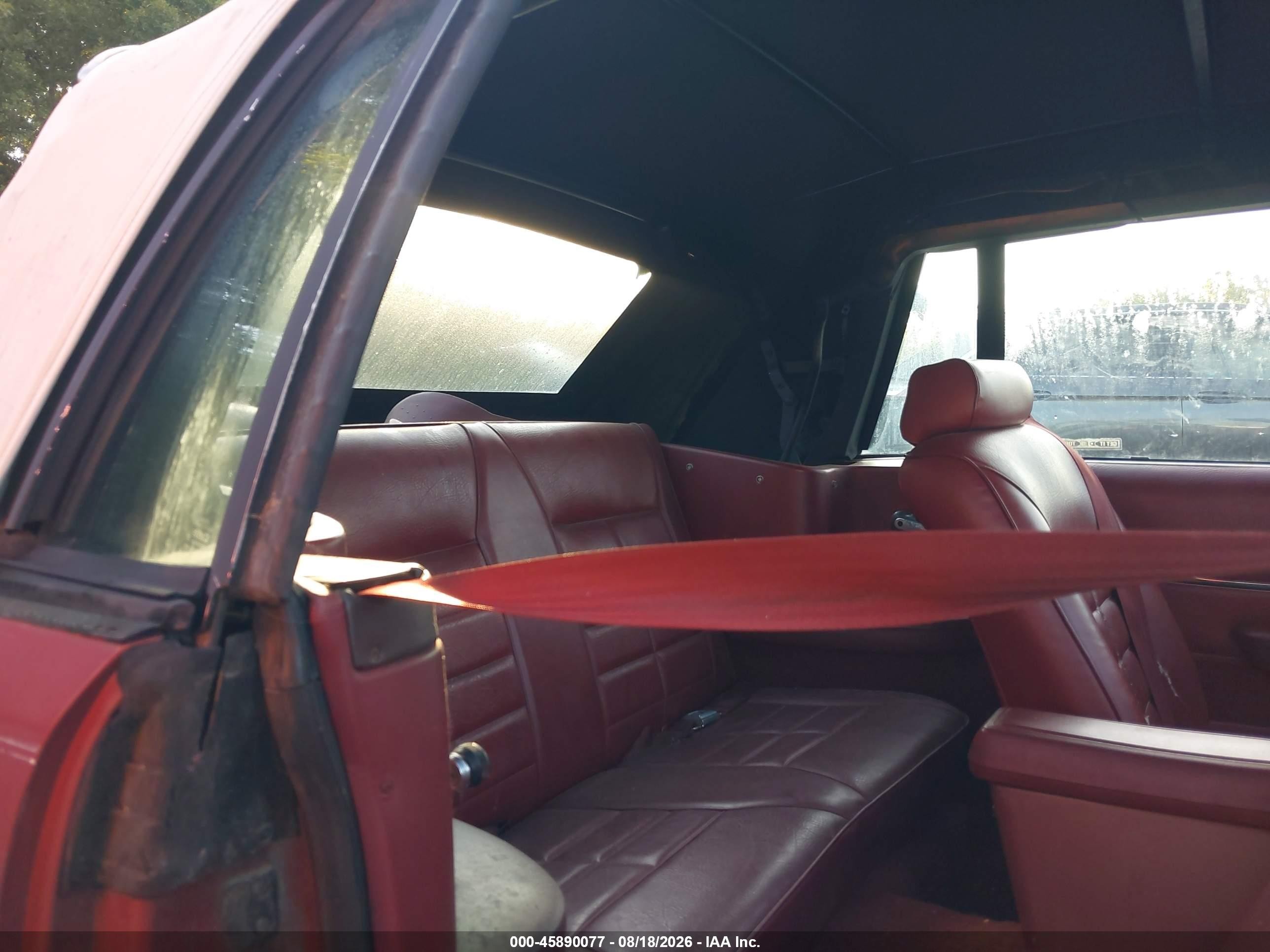 1984 Ford Mustang Glx Красный vin: 1FABP2736EF216610