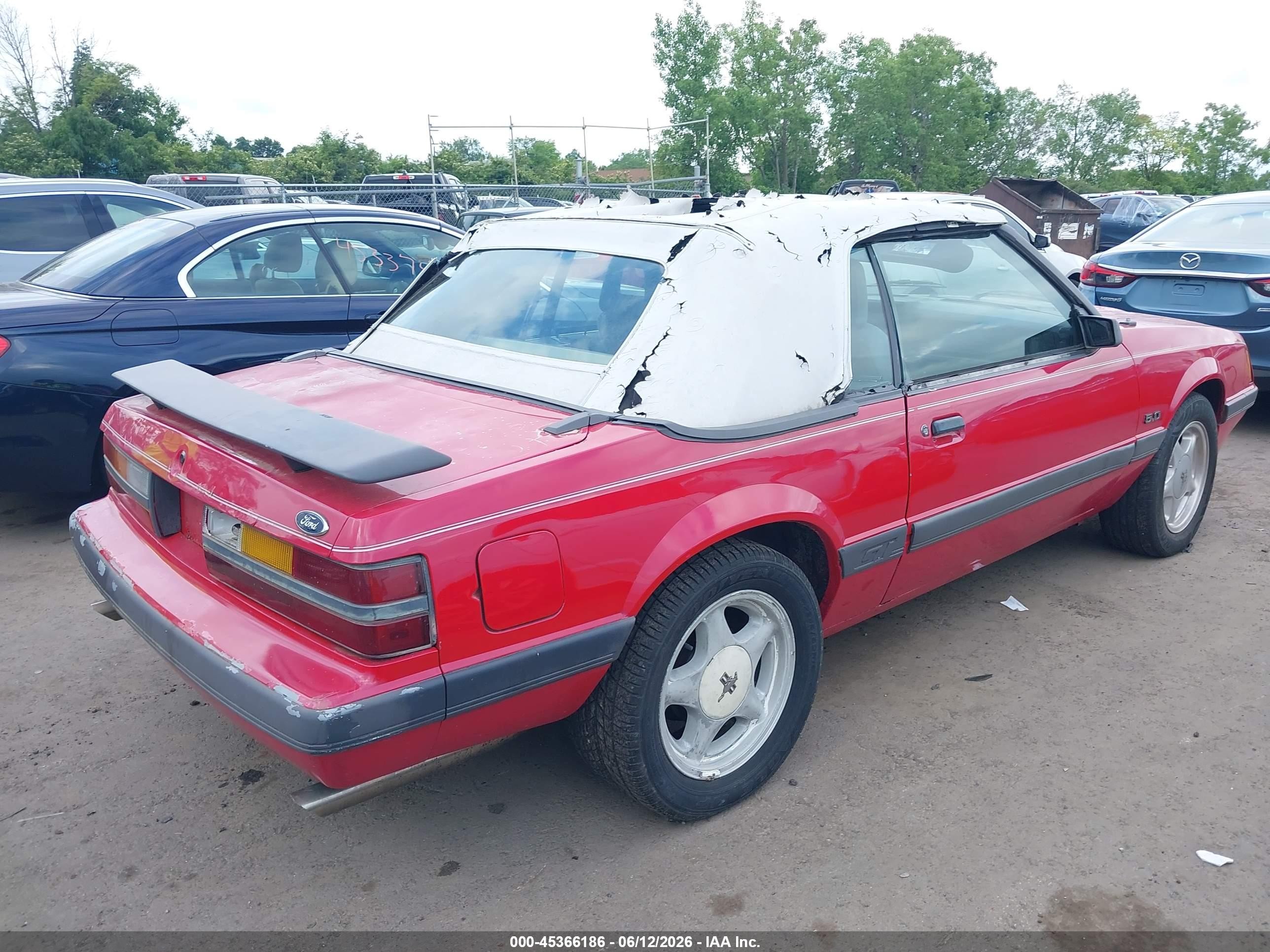 1985 Ford Mustang Lx/gt Red vin: 1FABP27M2FF117292