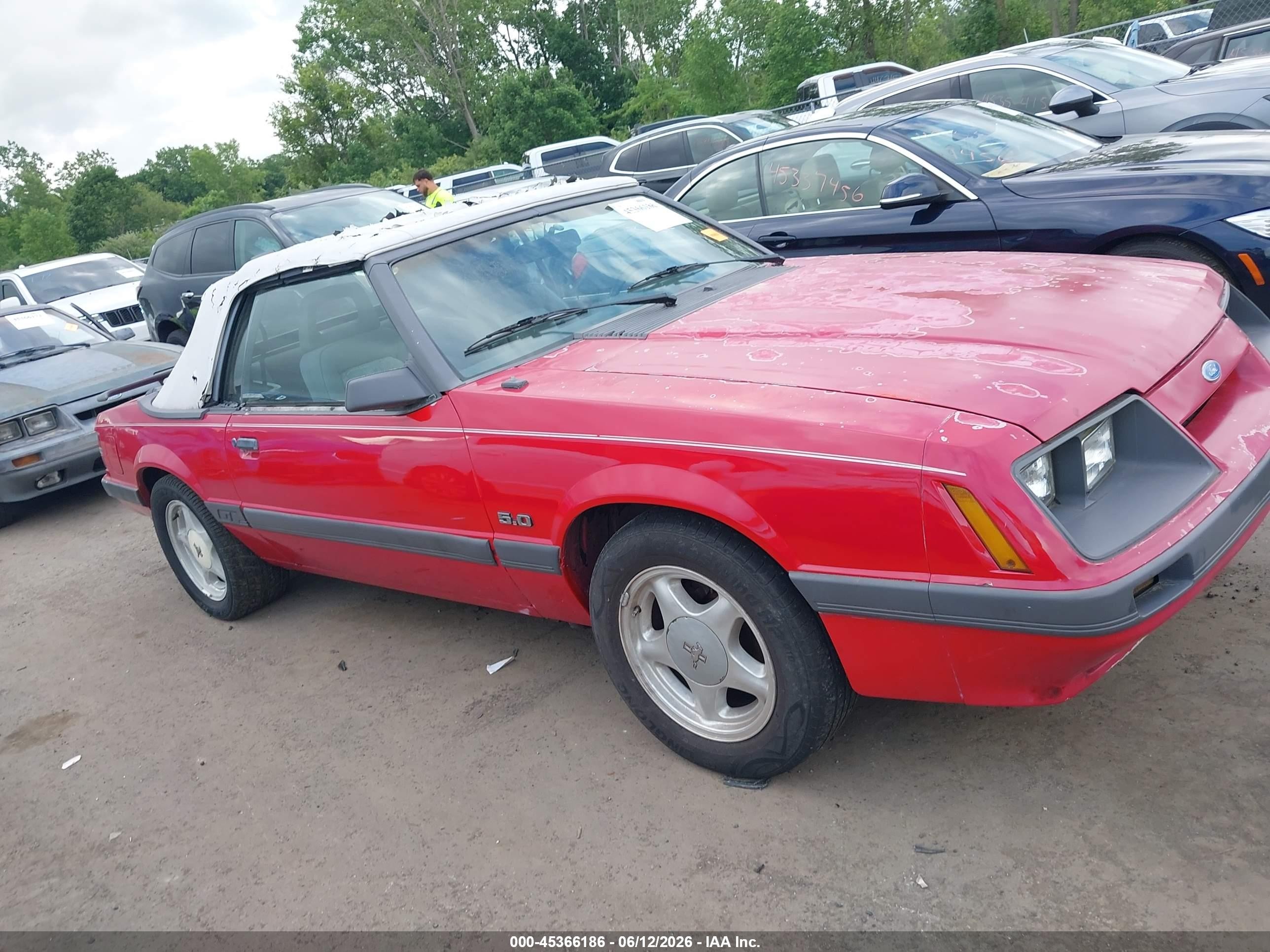 1985 Ford Mustang Lx/gt Red vin: 1FABP27M2FF117292
