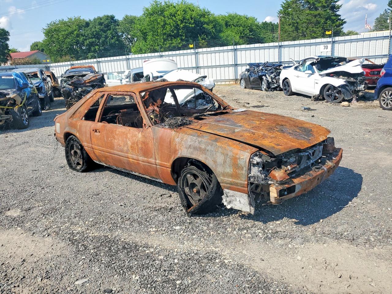 1984 Ford Mustang L Burn vin: 1FABP28M2EF225358