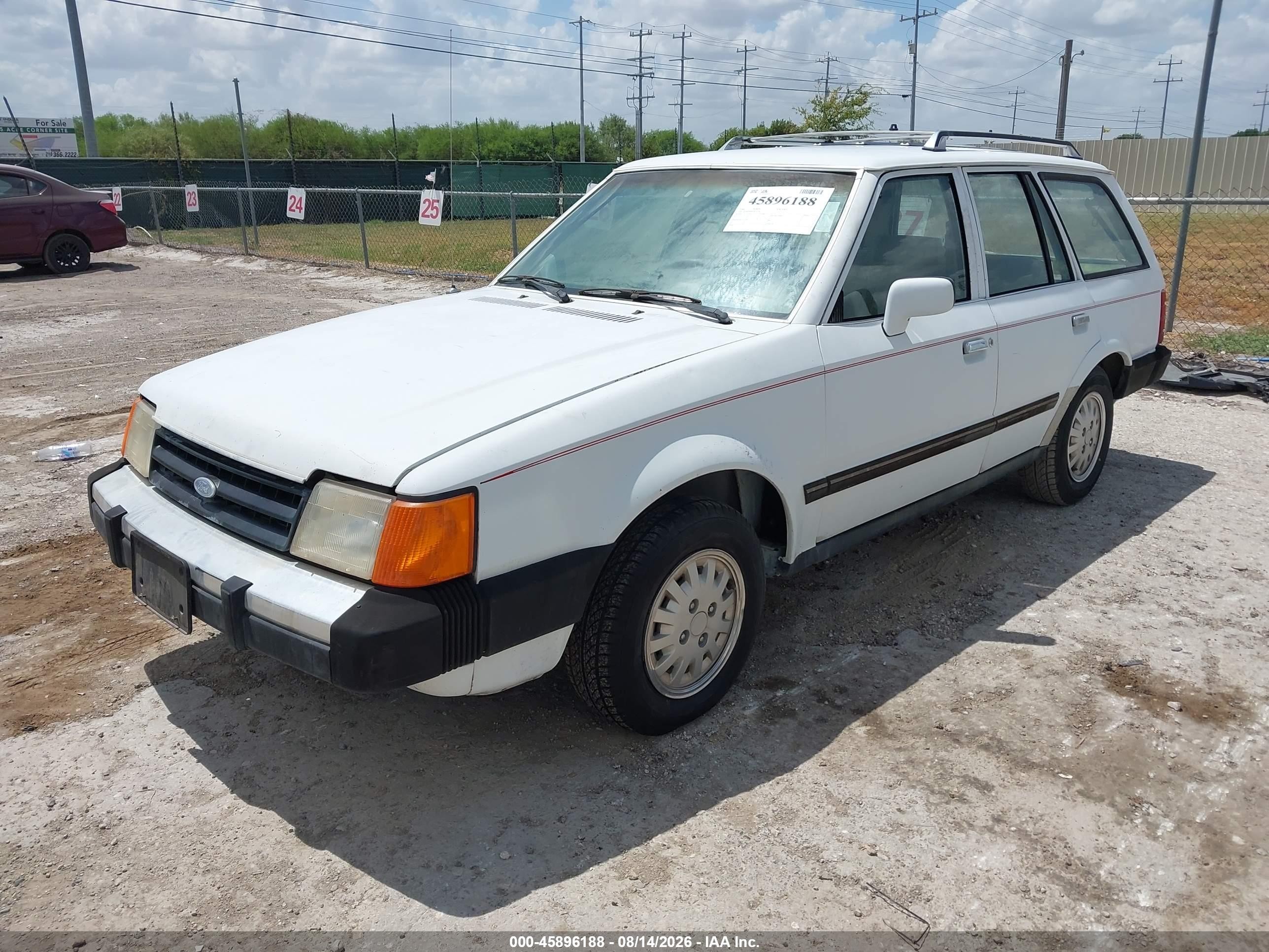 1986 Ford Escort L White vin: 1FABP3490GW325565