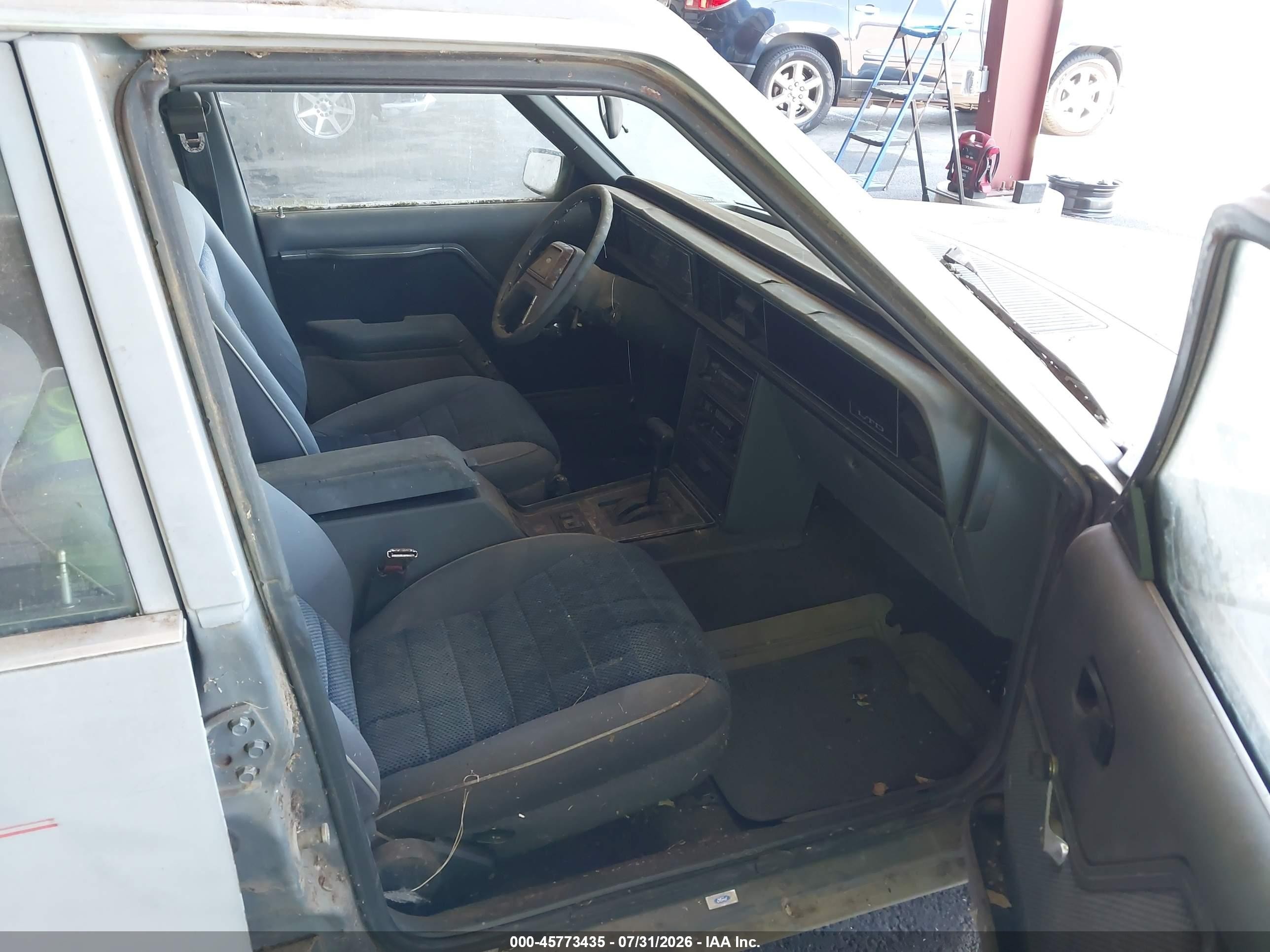 1985 Ford Ltd   Gray vin: 1FABP39M2FG190577