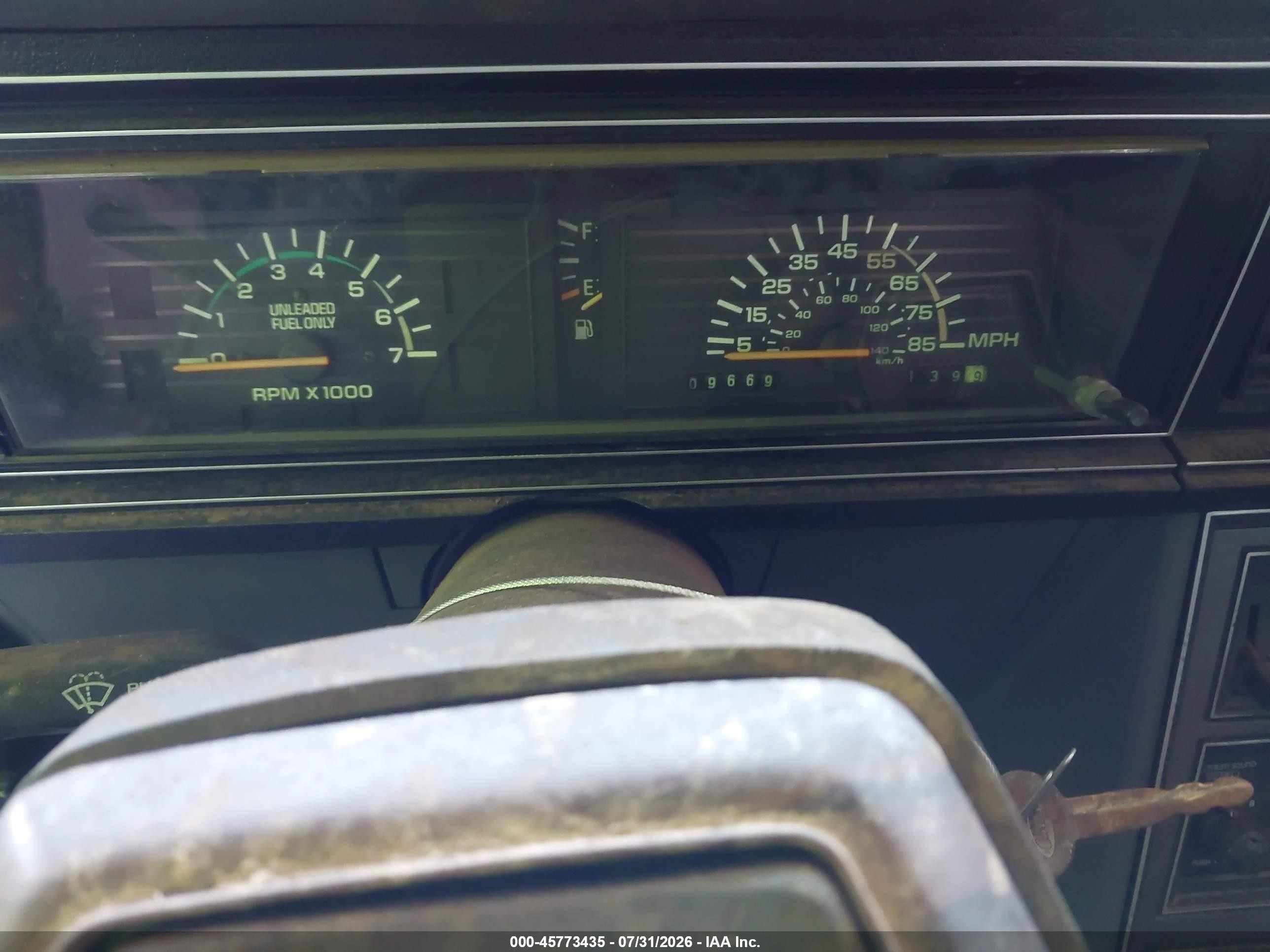 1985 Ford Ltd   Gray vin: 1FABP39M2FG190577