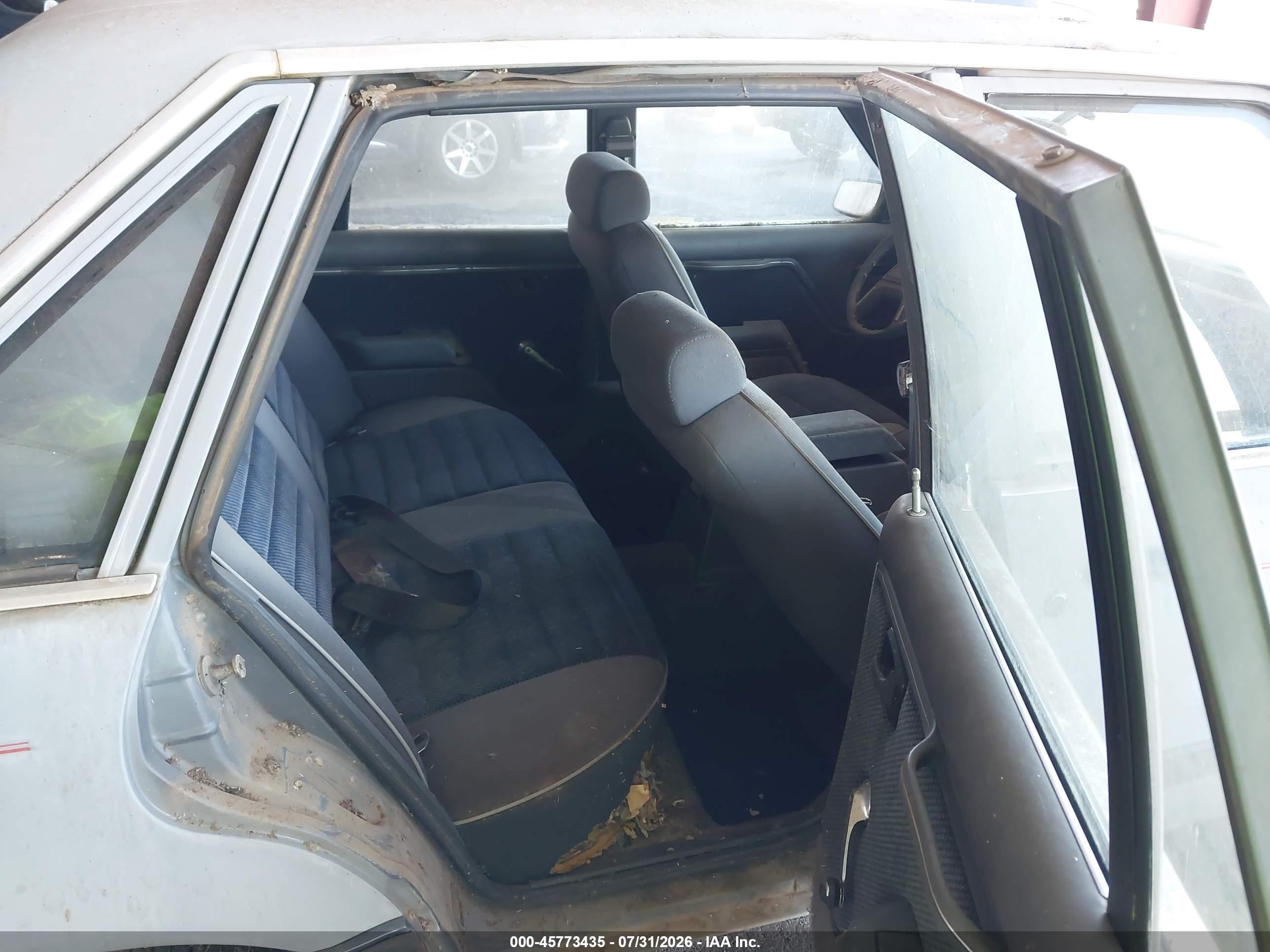 1985 Ford Ltd   Gray vin: 1FABP39M2FG190577