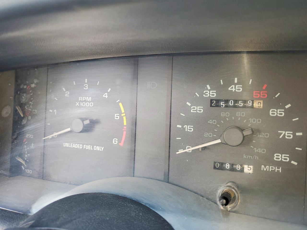 1989 Ford Mustang White vin: 1FABP41A3KF223951