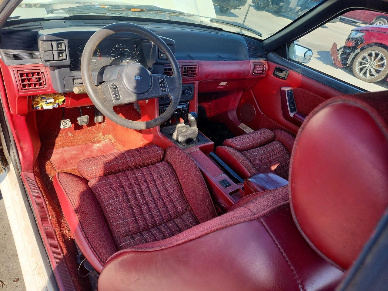 1989 Ford Mustang Gt White vin: 1FABP42E8KF214261