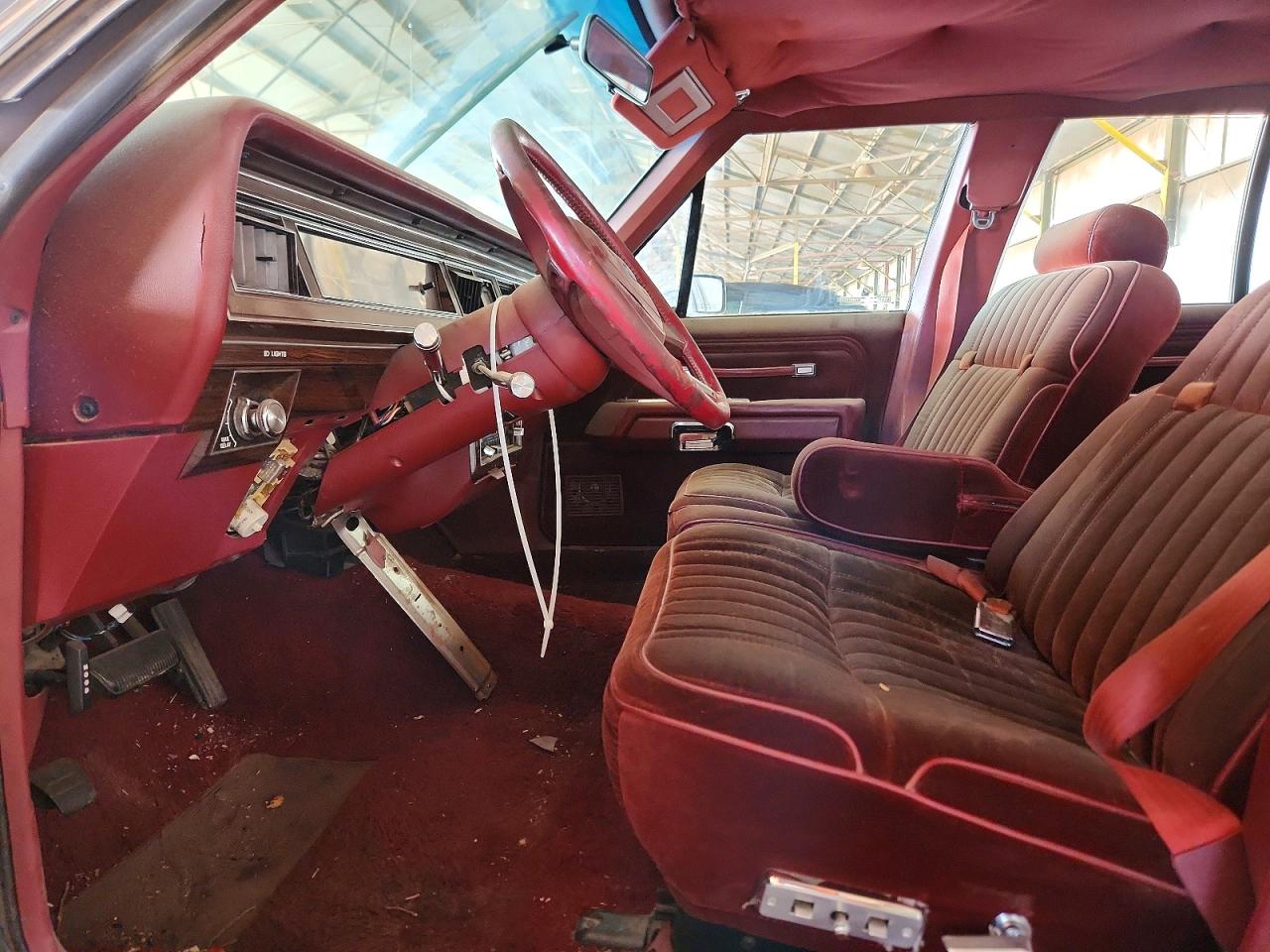 1985 Ford Ltd Crown Victoria Серый vin: 1FABP43F8FZ126273
