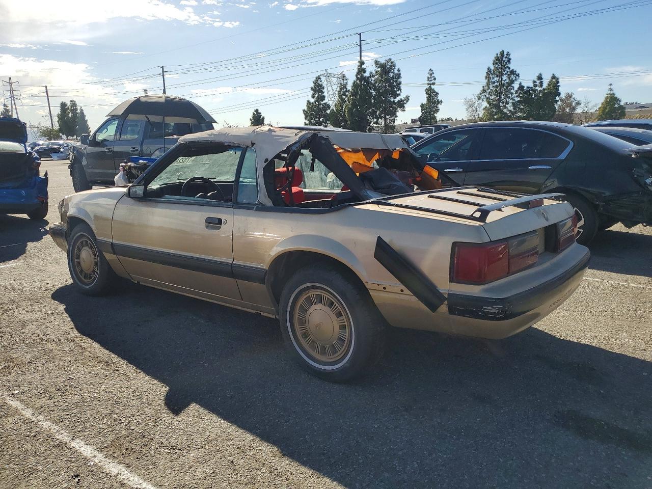 1987 Ford Mustang Lx Желто-коричневый vin: 1FABP44A0HF226360