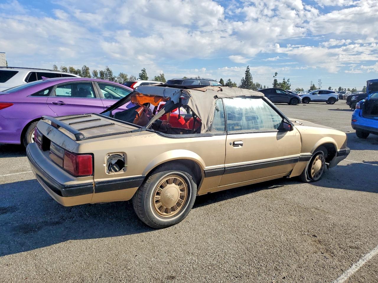 1987 Ford Mustang Lx Желто-коричневый vin: 1FABP44A0HF226360