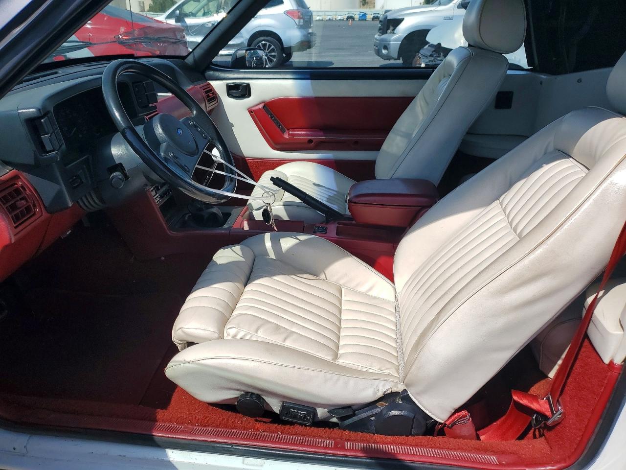 1989 Ford Mustang Lx White vin: 1FABP44E2KF180315
