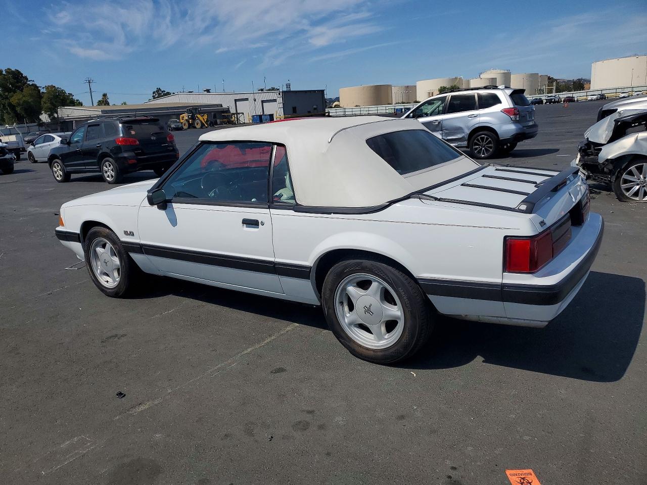 1989 Ford Mustang Lx White vin: 1FABP44E2KF180315