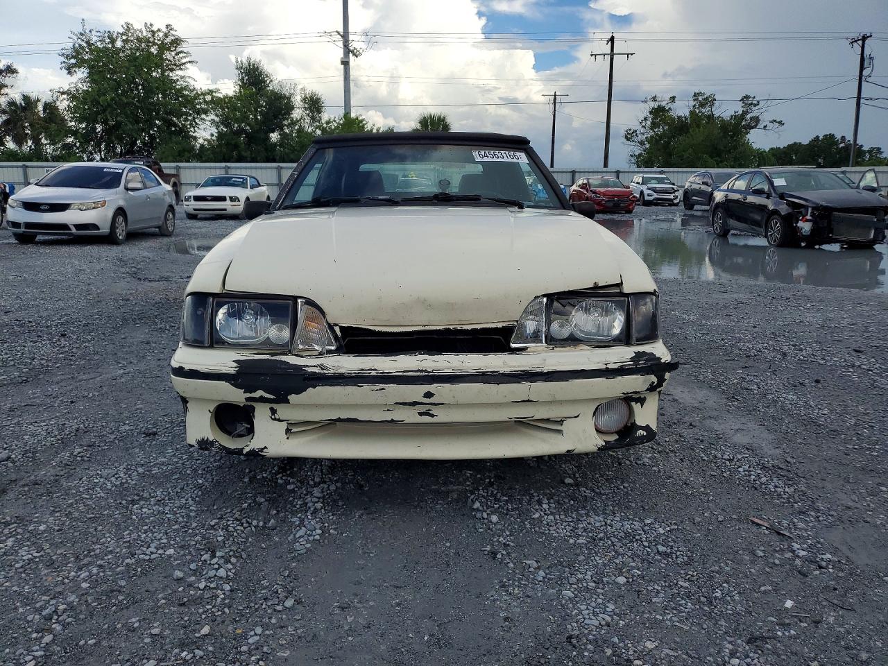 1989 Ford Mustang Gt Cream vin: 1FABP45E5KF160896