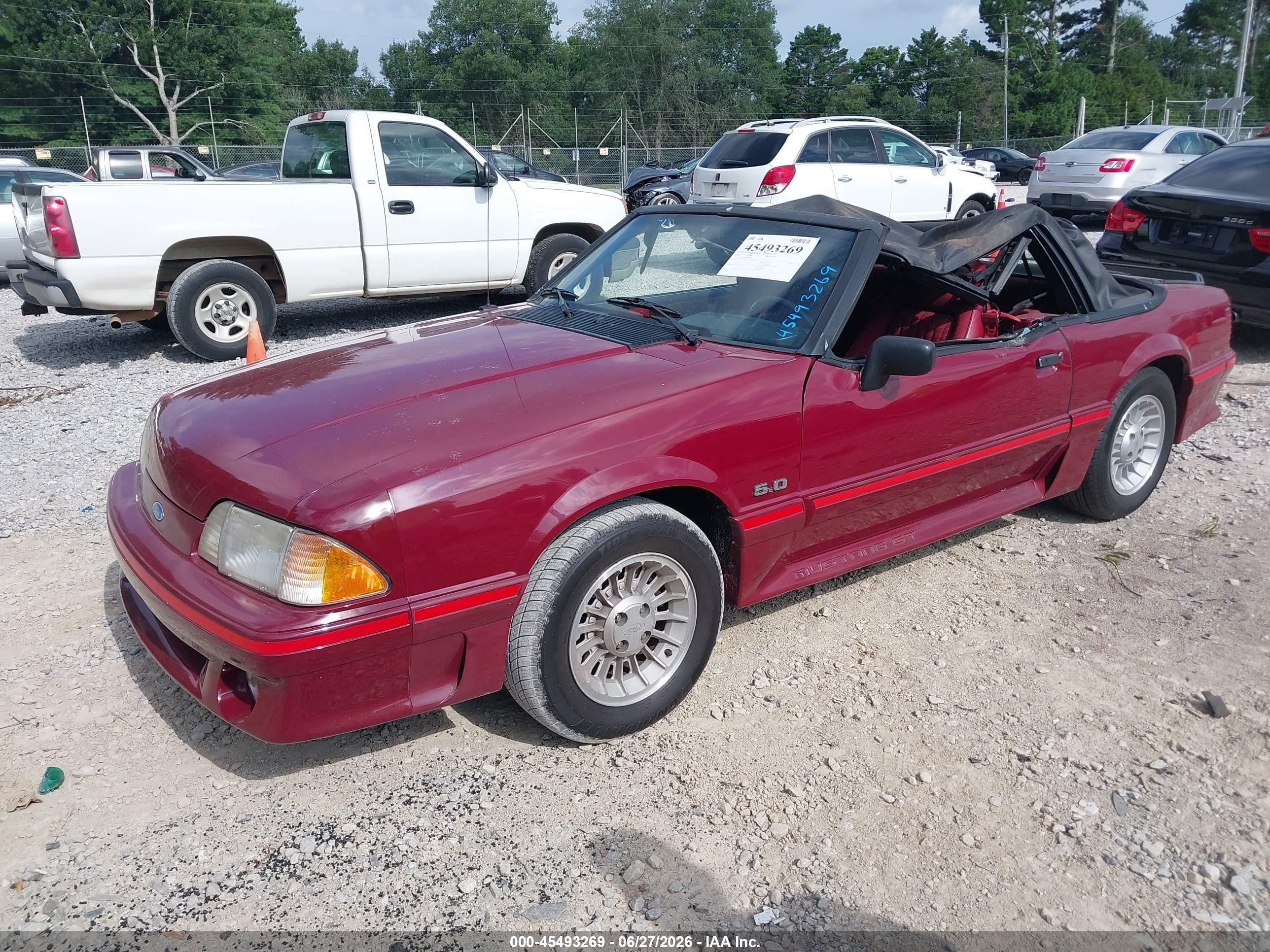 1988 Ford Mustang Gt Maroon vin: 1FABP45E8JF194281