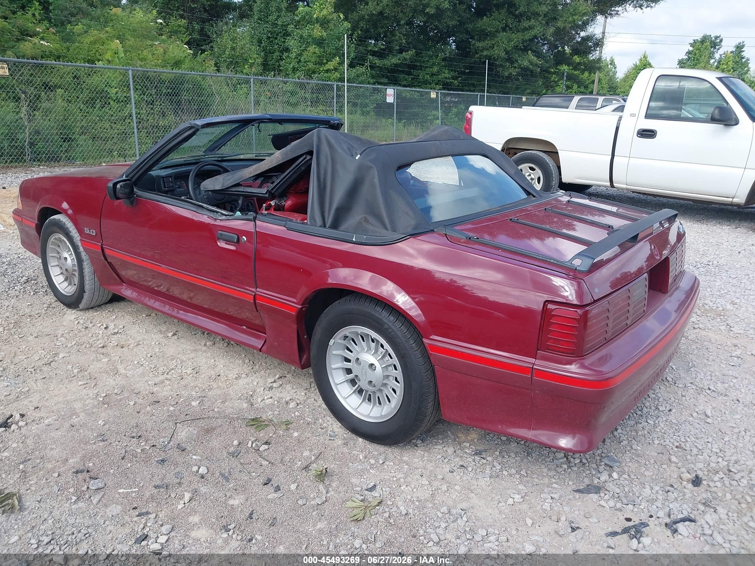 1988 Ford Mustang Gt Maroon vin: 1FABP45E8JF194281