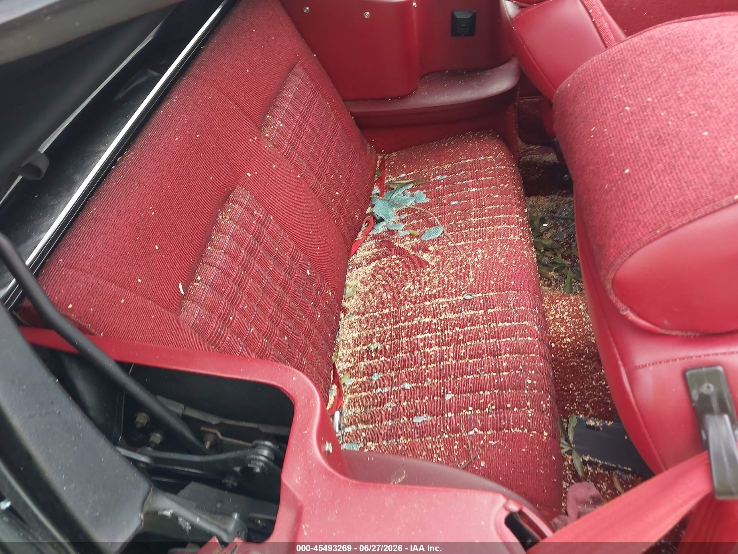 1988 Ford Mustang Gt Maroon vin: 1FABP45E8JF194281