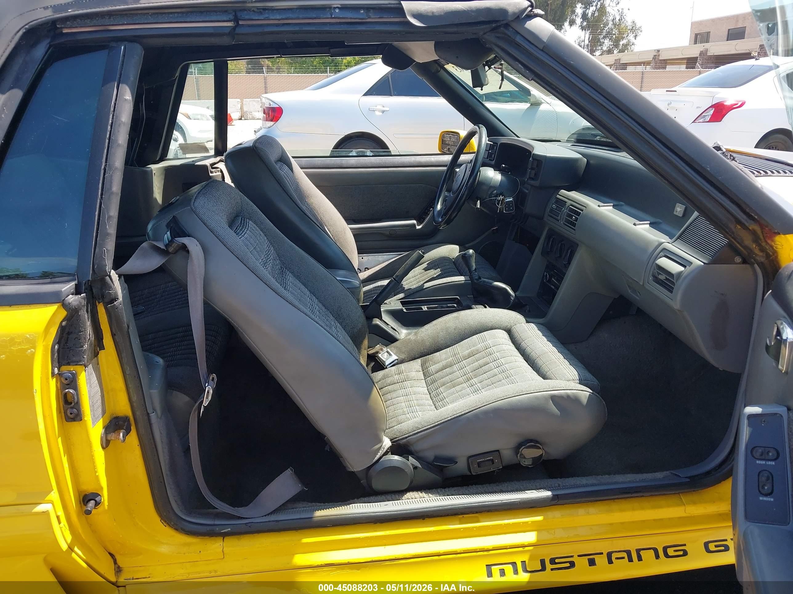 1989 Ford Mustang Gt/cobra Gt Yellow vin: 1FABP45E8KF179667