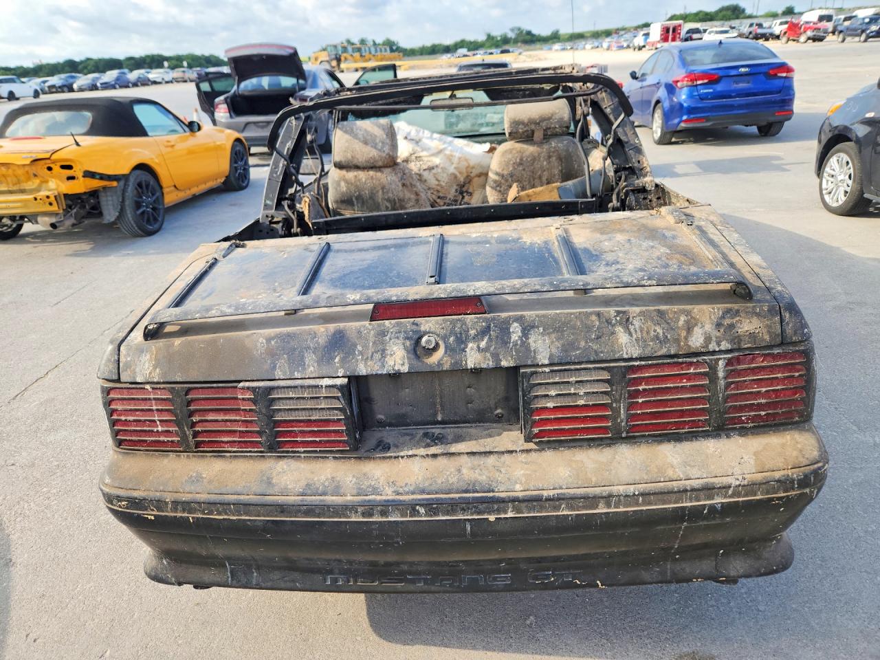 1989 Ford Mustang Gt Black vin: 1FABP45E8KF285522