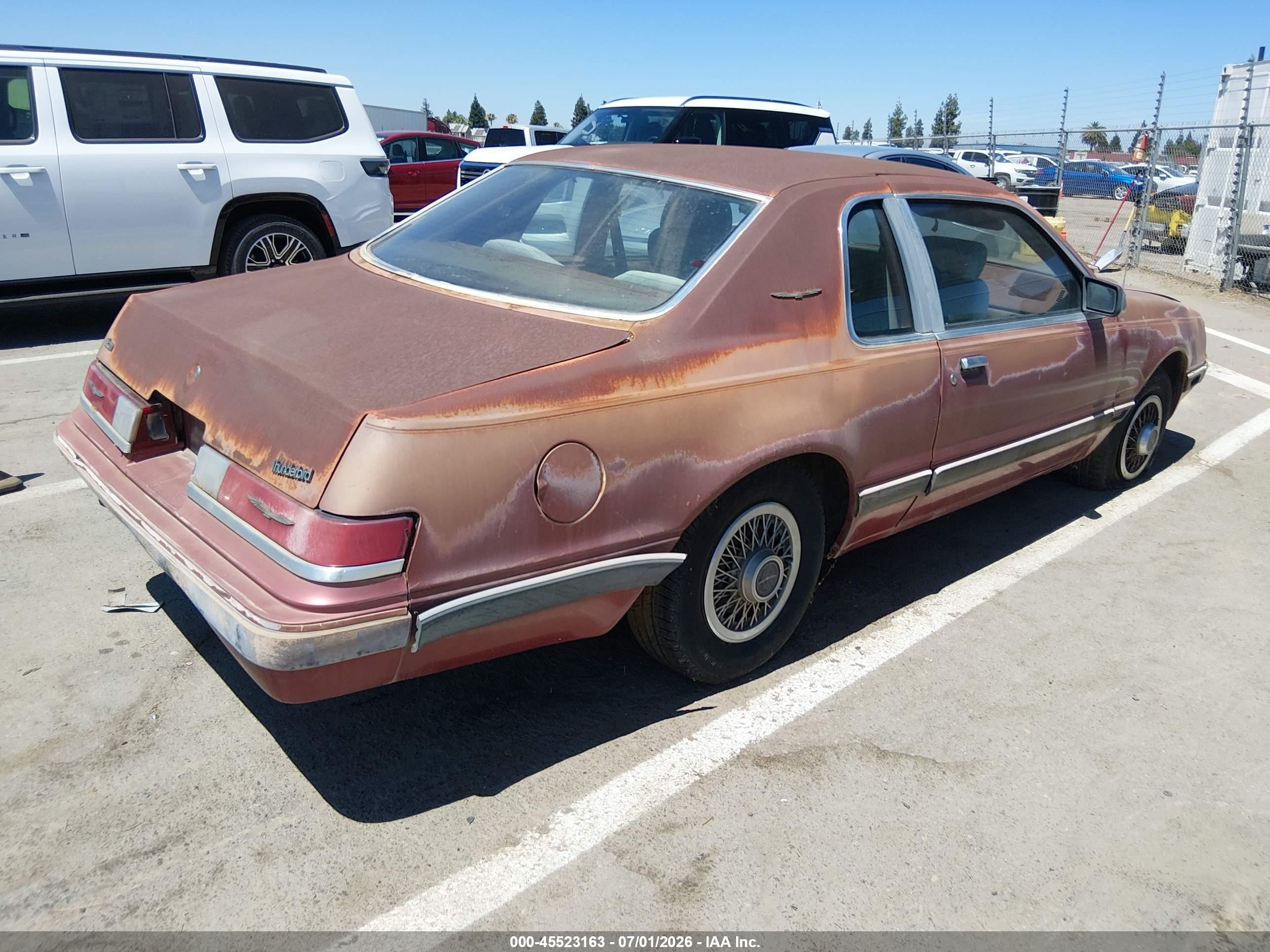 1985 Ford Thunderbird   Purple vin: 1FABP46F1FH203552