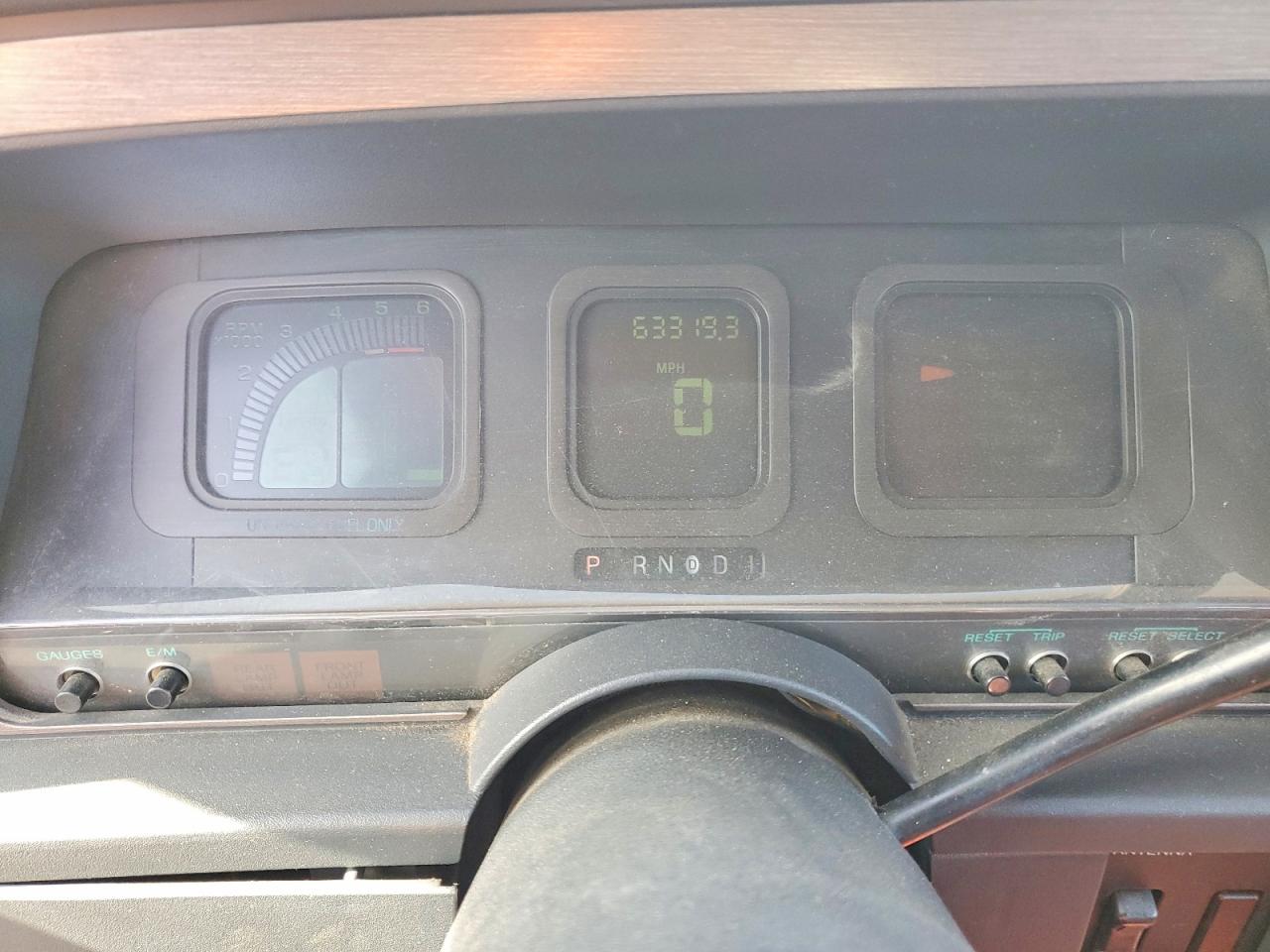 1985 Ford Thunderbird White vin: 1FABP46F9FH191568