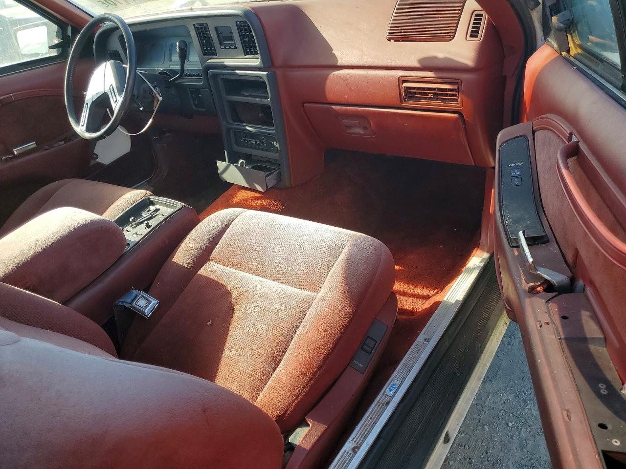 1985 Ford Thunderbird White vin: 1FABP46F9FH191568