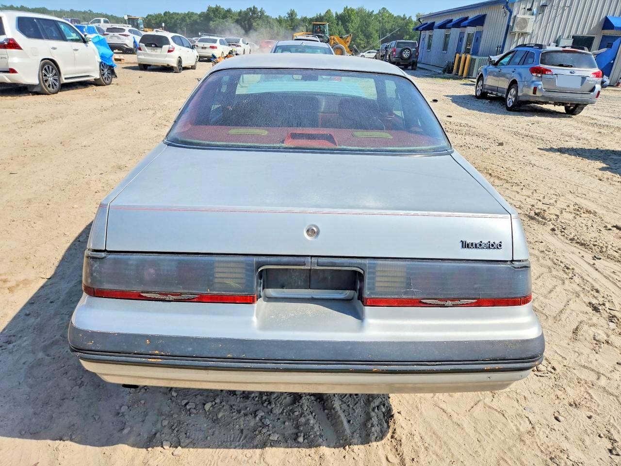 1988 Ford Thunderbird Gray vin: 1FABP6041JH134132