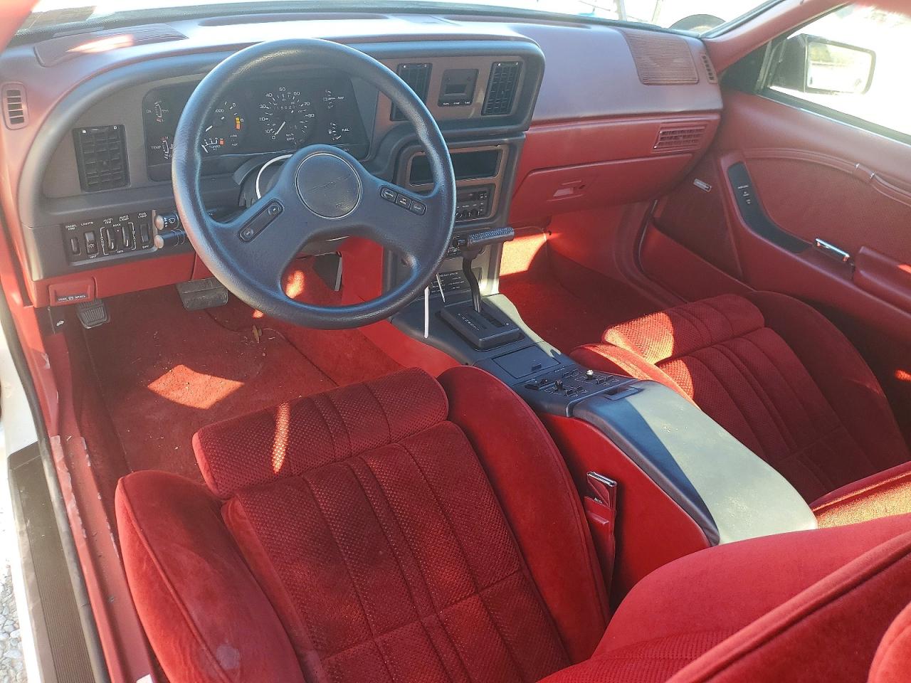 1988 Ford Thunderbird White vin: 1FABP64T4JH207477