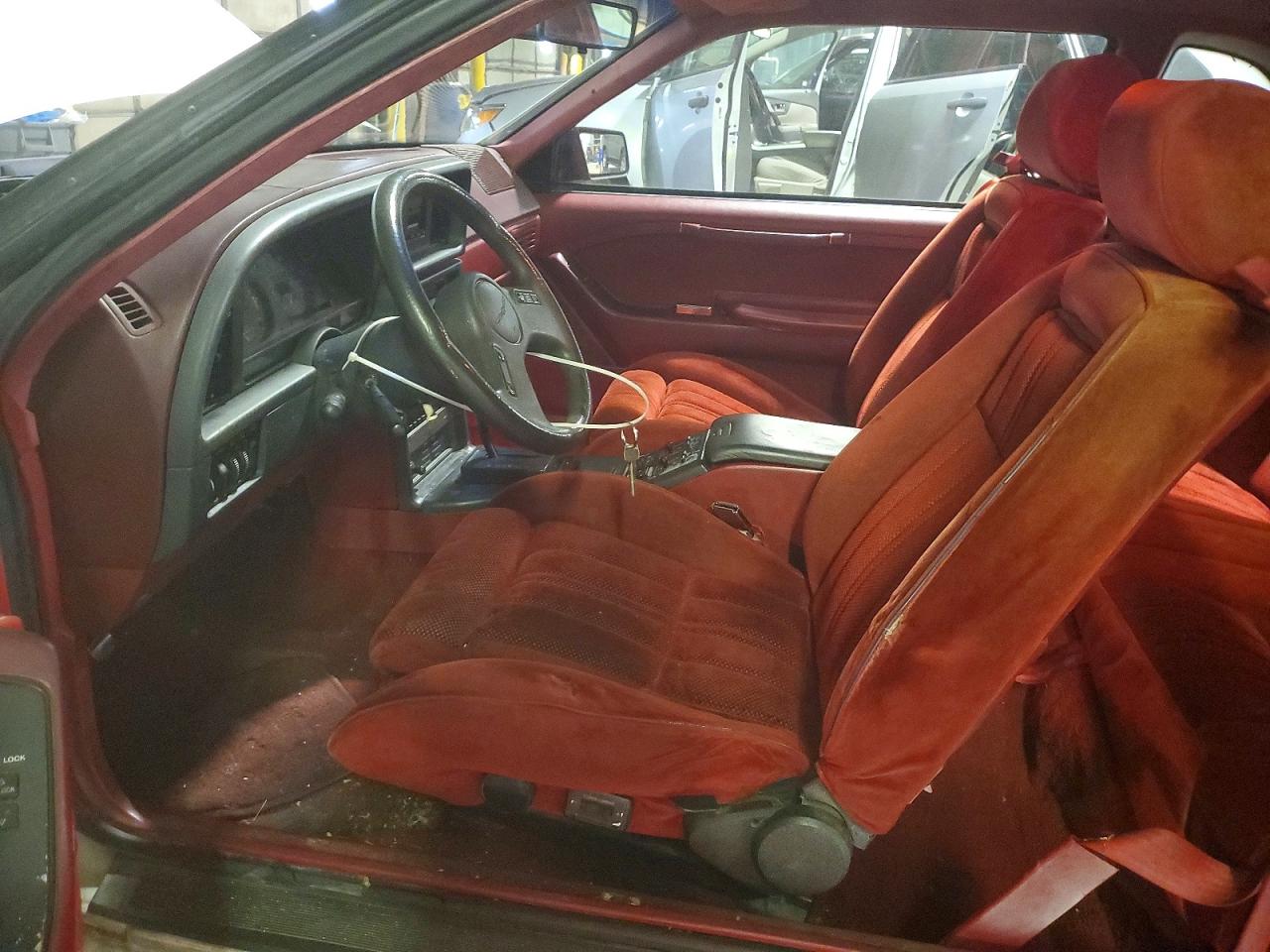 1988 Ford Thunderbird White vin: 1FABP64T6JH107459