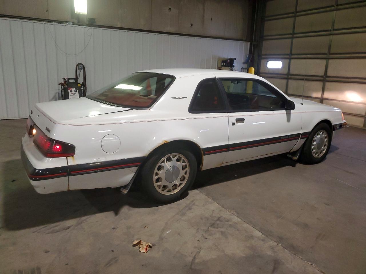 1988 Ford Thunderbird White vin: 1FABP64T6JH107459