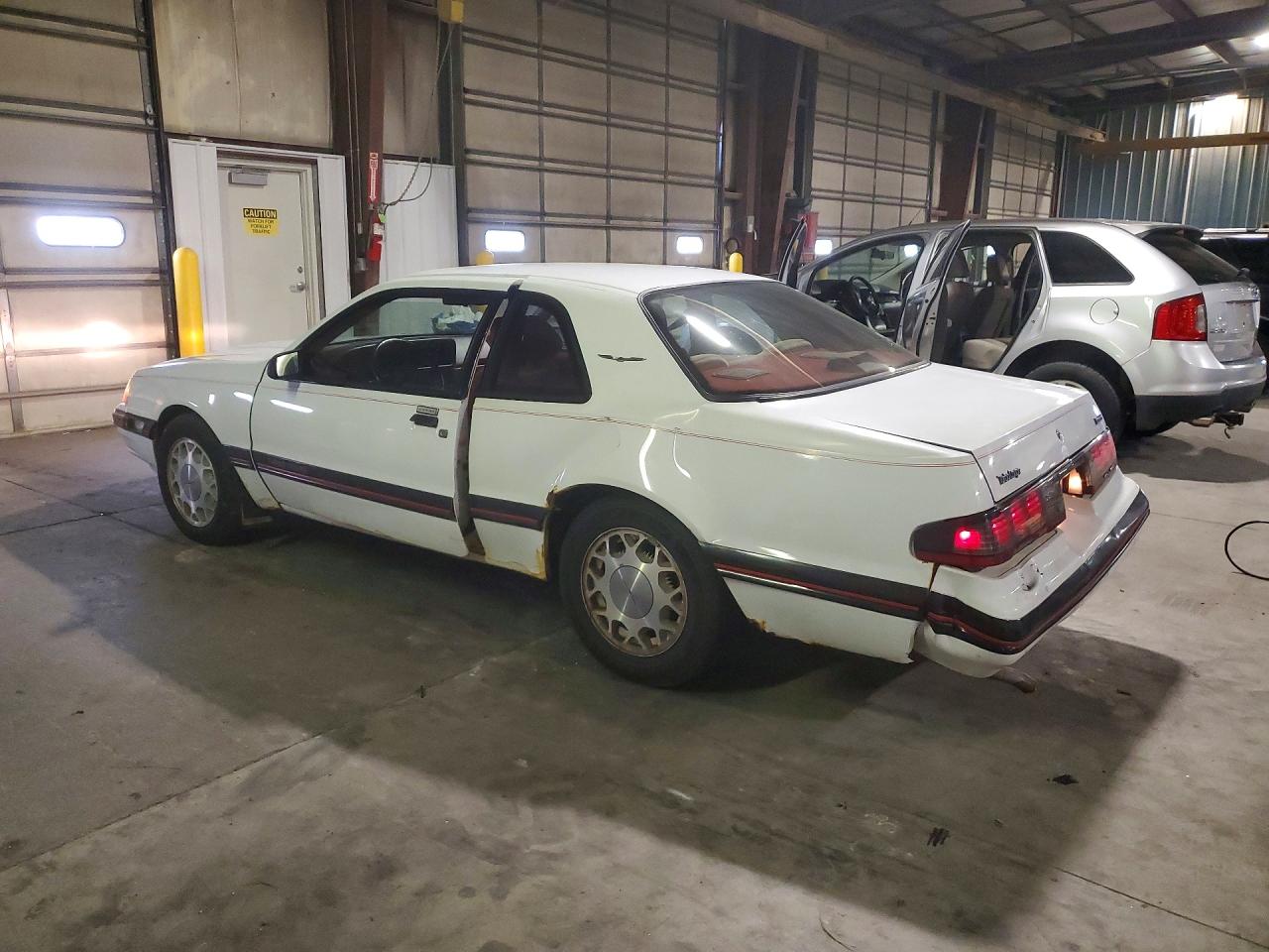 1988 Ford Thunderbird White vin: 1FABP64T6JH107459