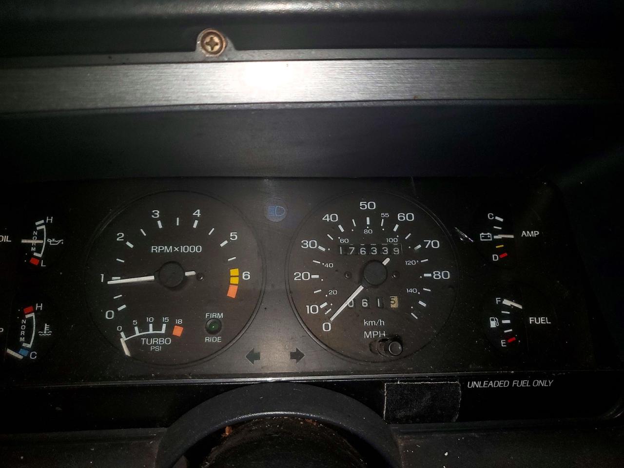 1988 Ford Thunderbird White vin: 1FABP64T6JH107459